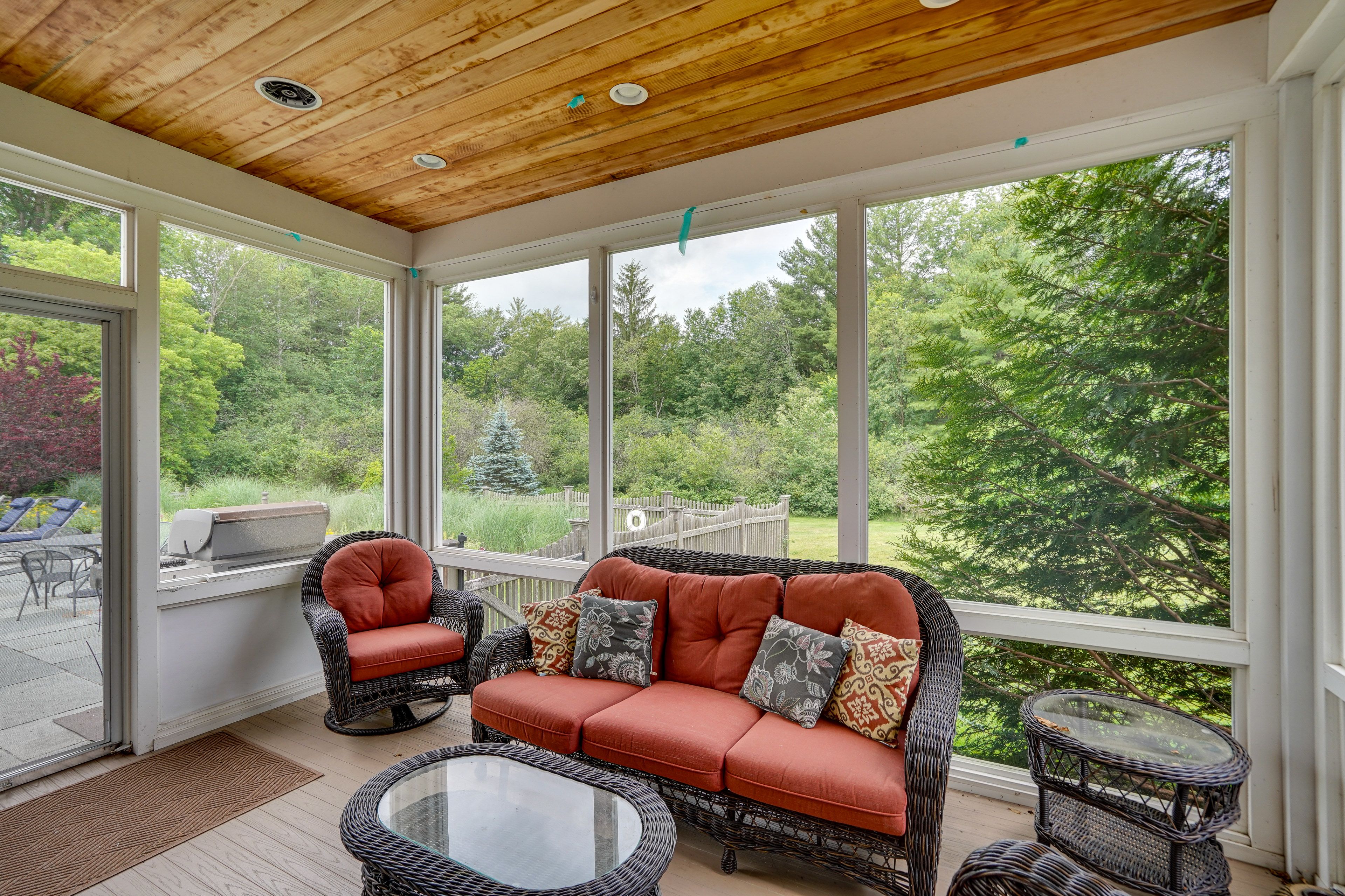 Screened-In Porch