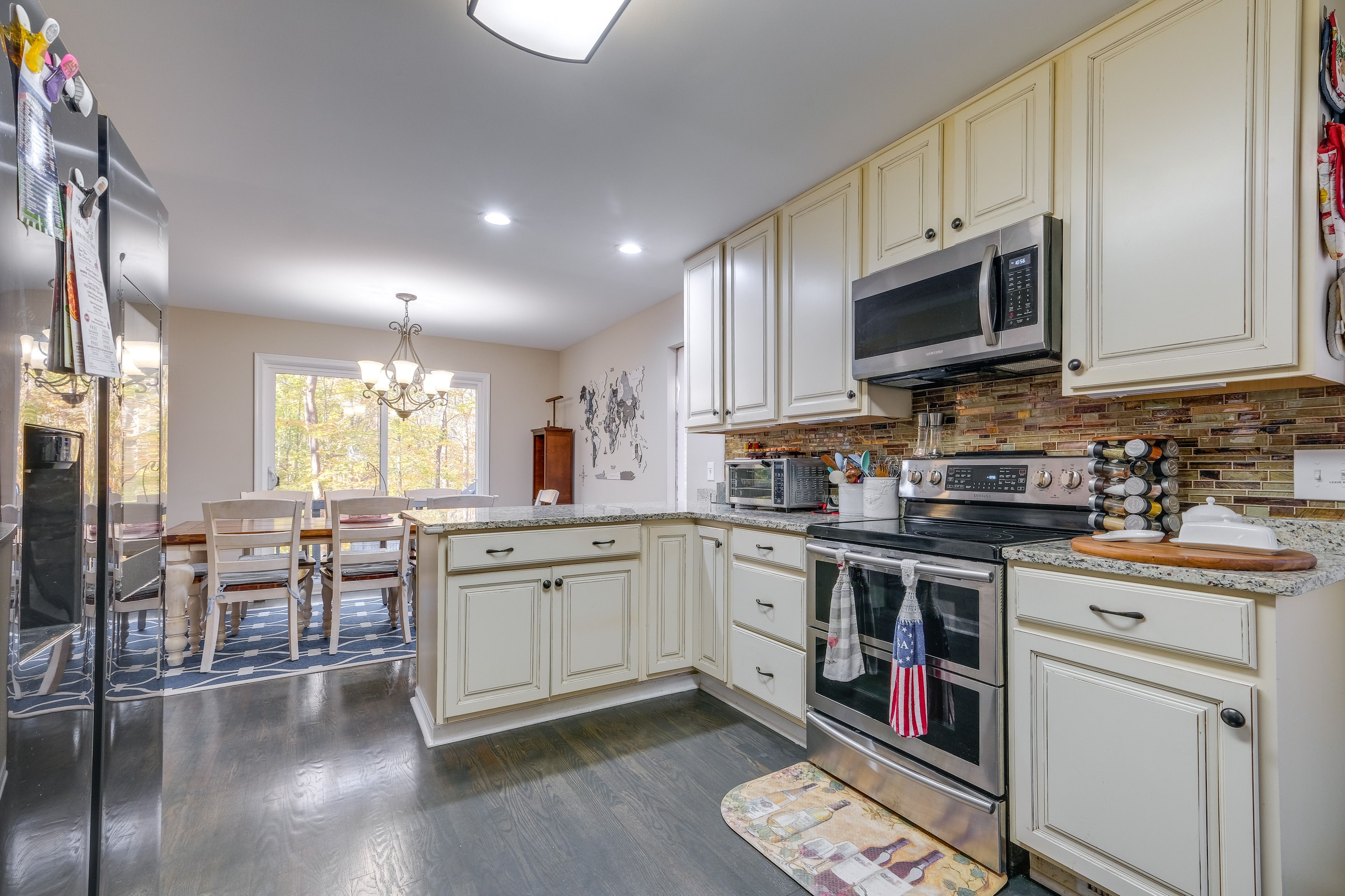 Kitchen | Cooking Basics | Spices | Ice Maker