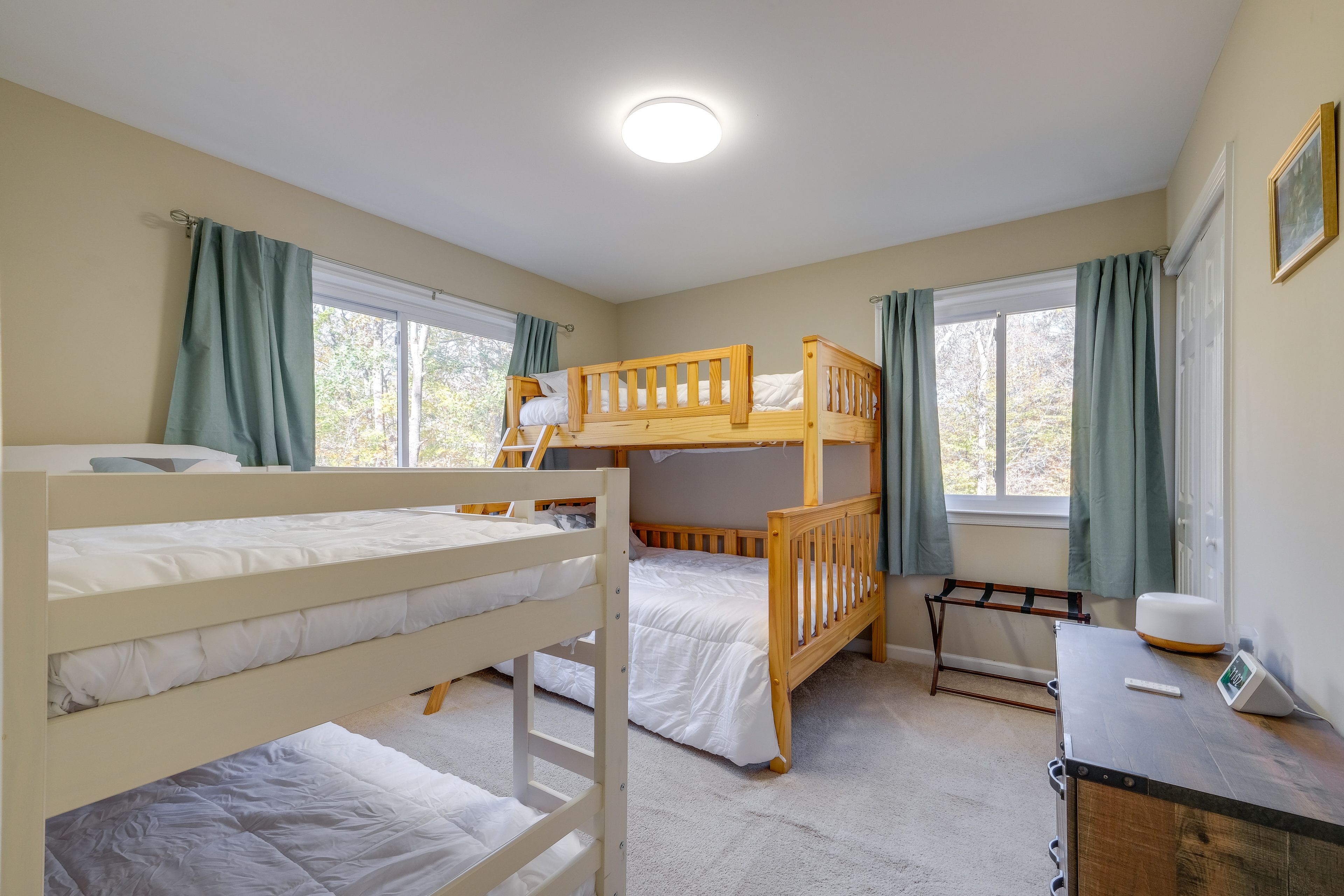 Bedroom 3 | Twin/Full Bunk Bed (Best Suited for Children) | Twin Bunk Bed