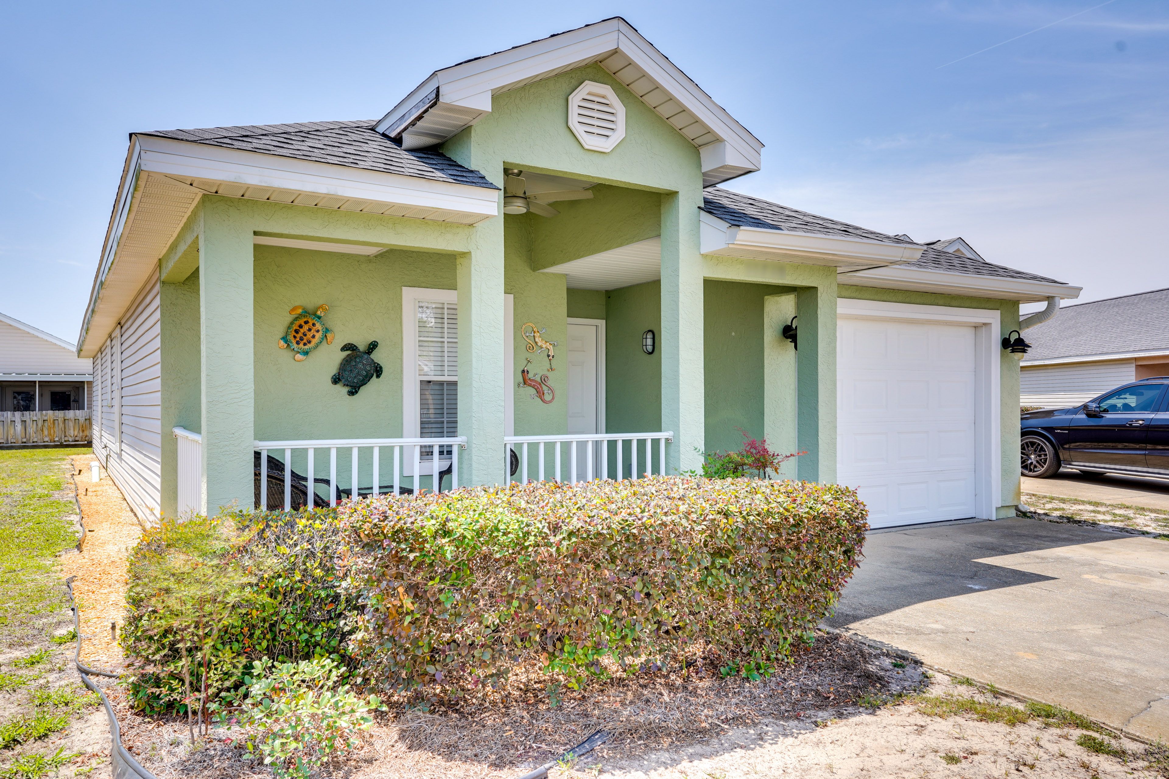 Home Exterior | Parking | Driveway (4 Vehicles)