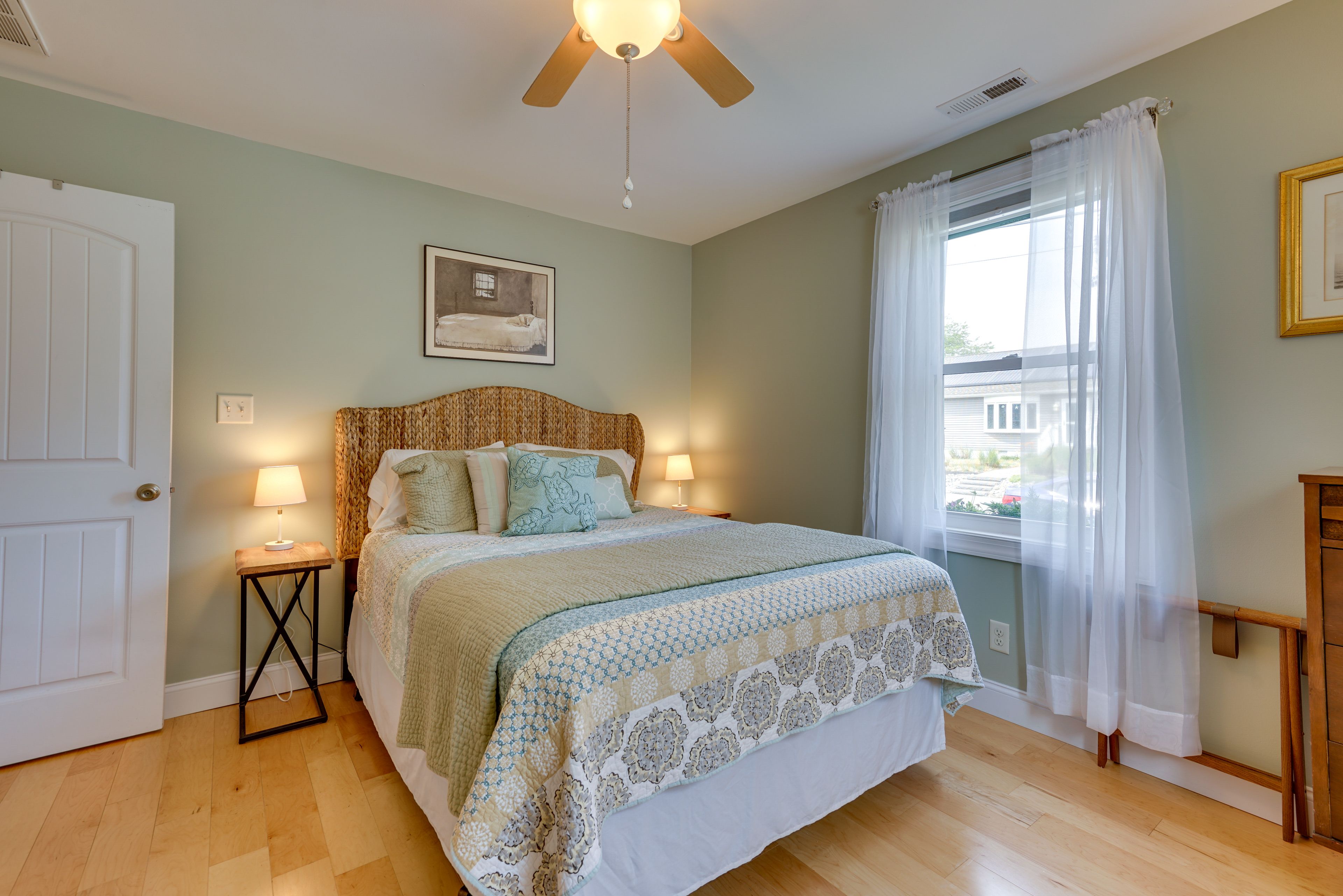 Bedroom 3 | Queen Bed | Upper Level