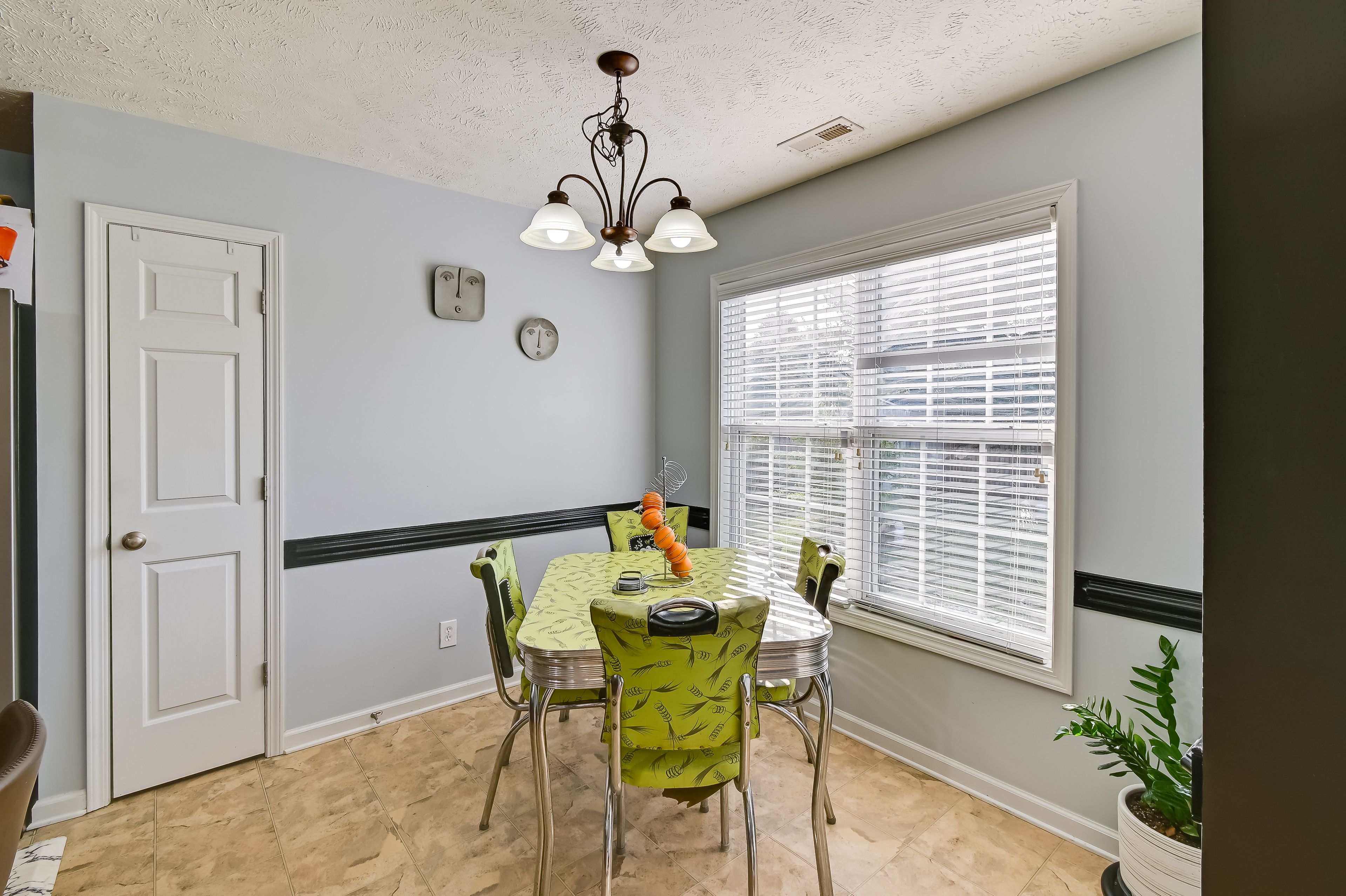 Breakfast Nook