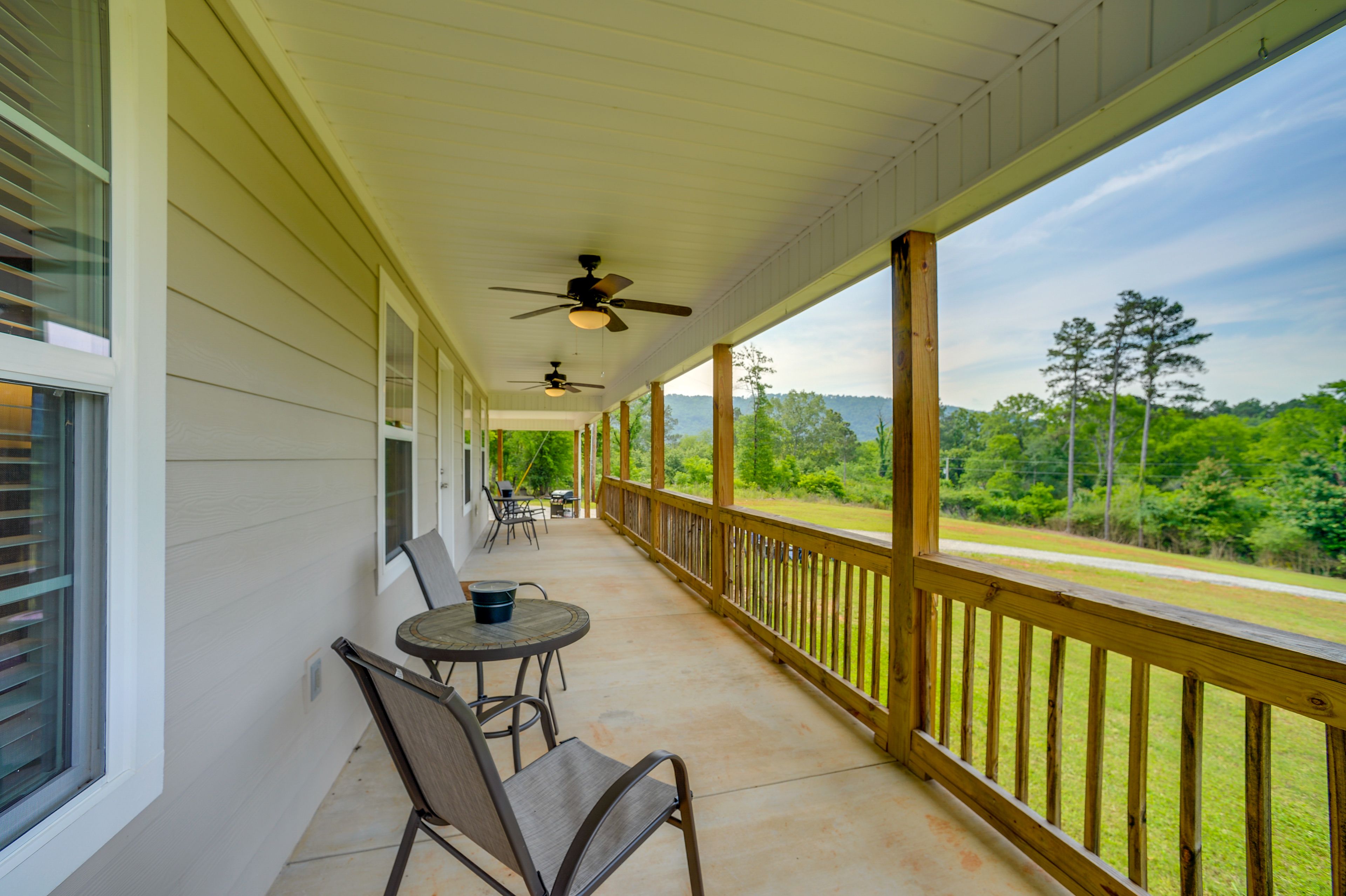 Porch | Outdoor Seating