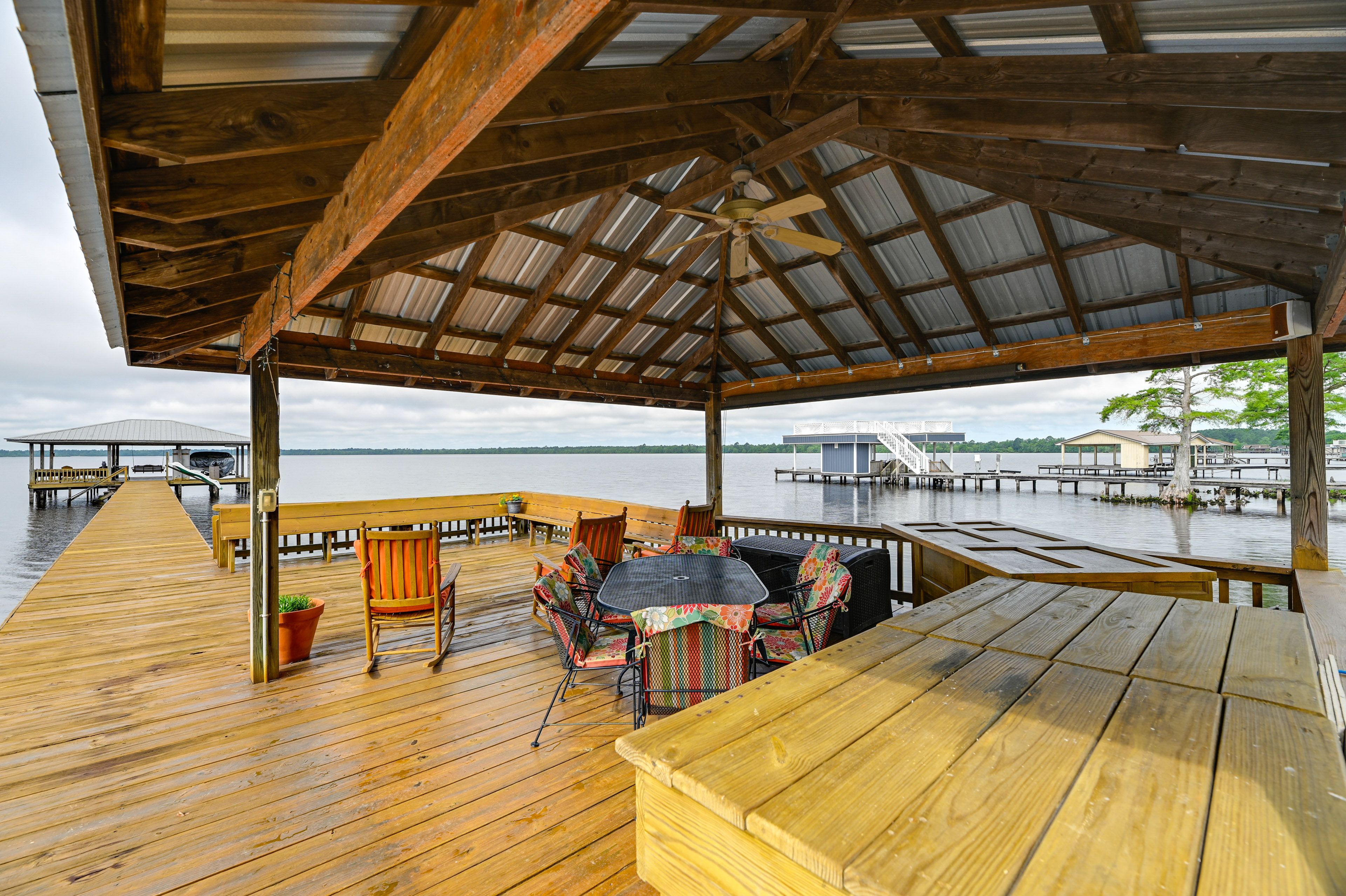 Dock | Dining Areas