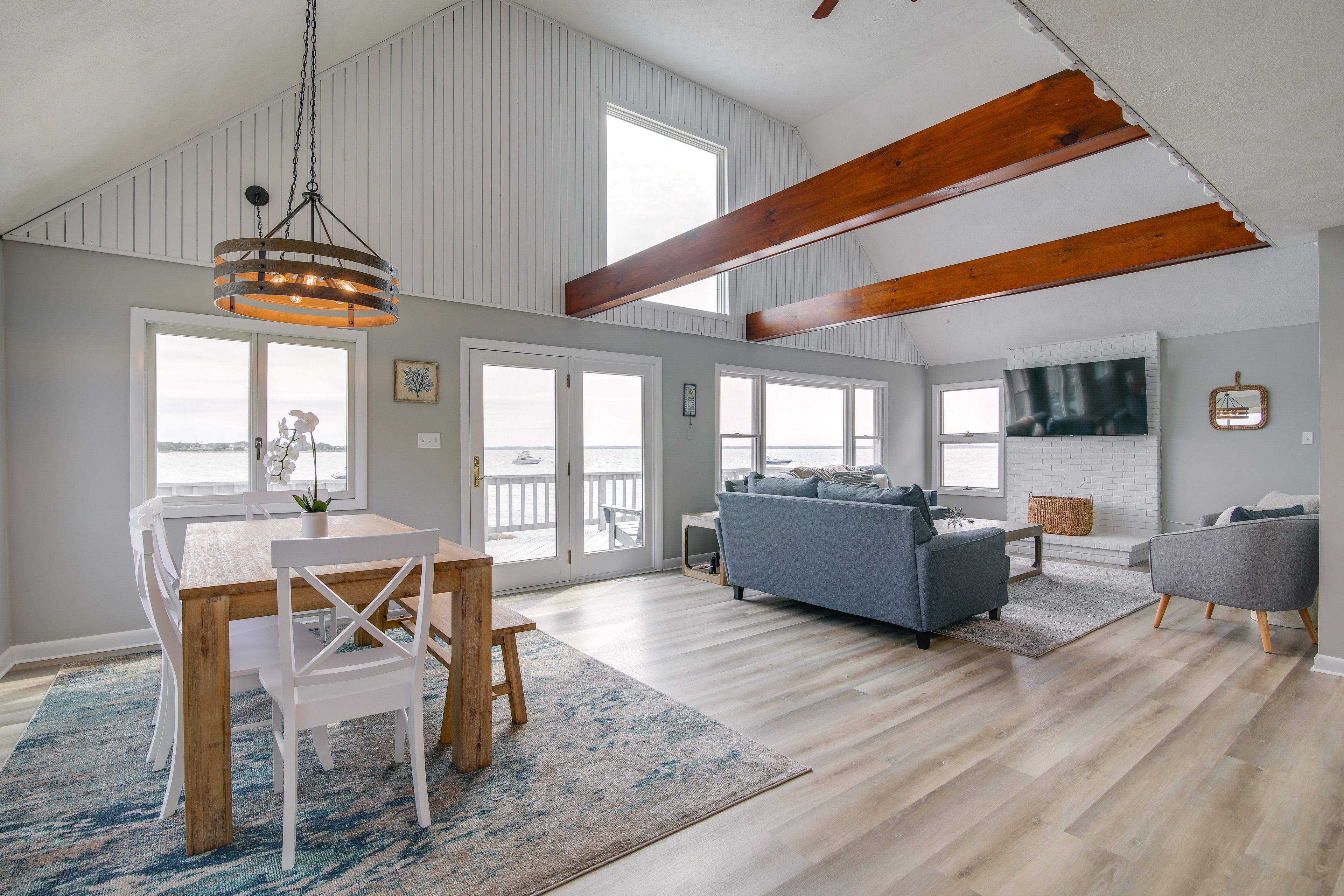 Dining Room | 1st Floor | Fully Equipped Kitchen