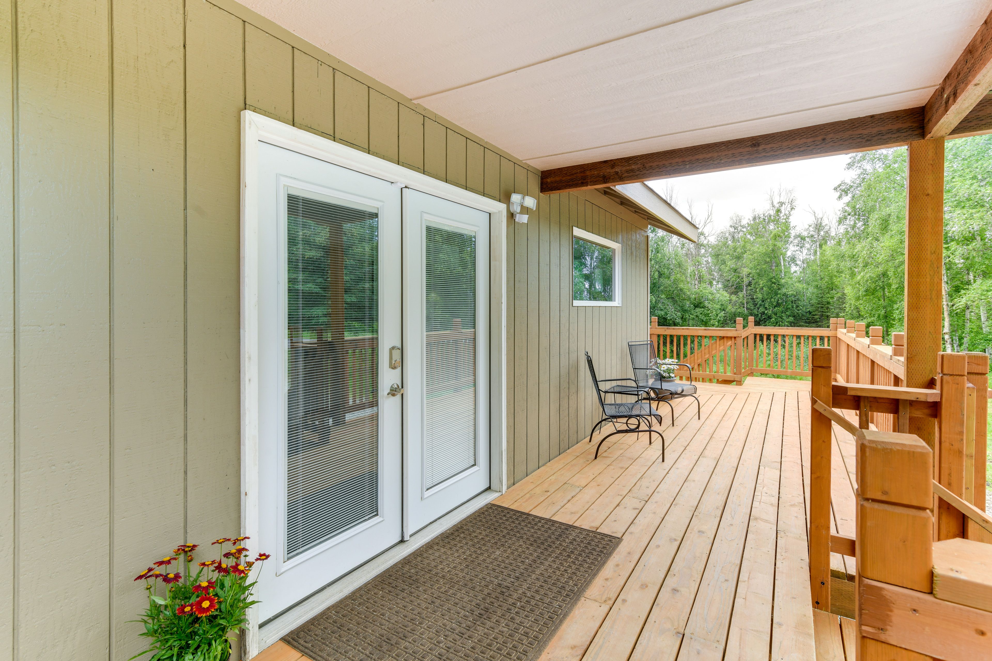 Wraparound Deck | Wooded Views