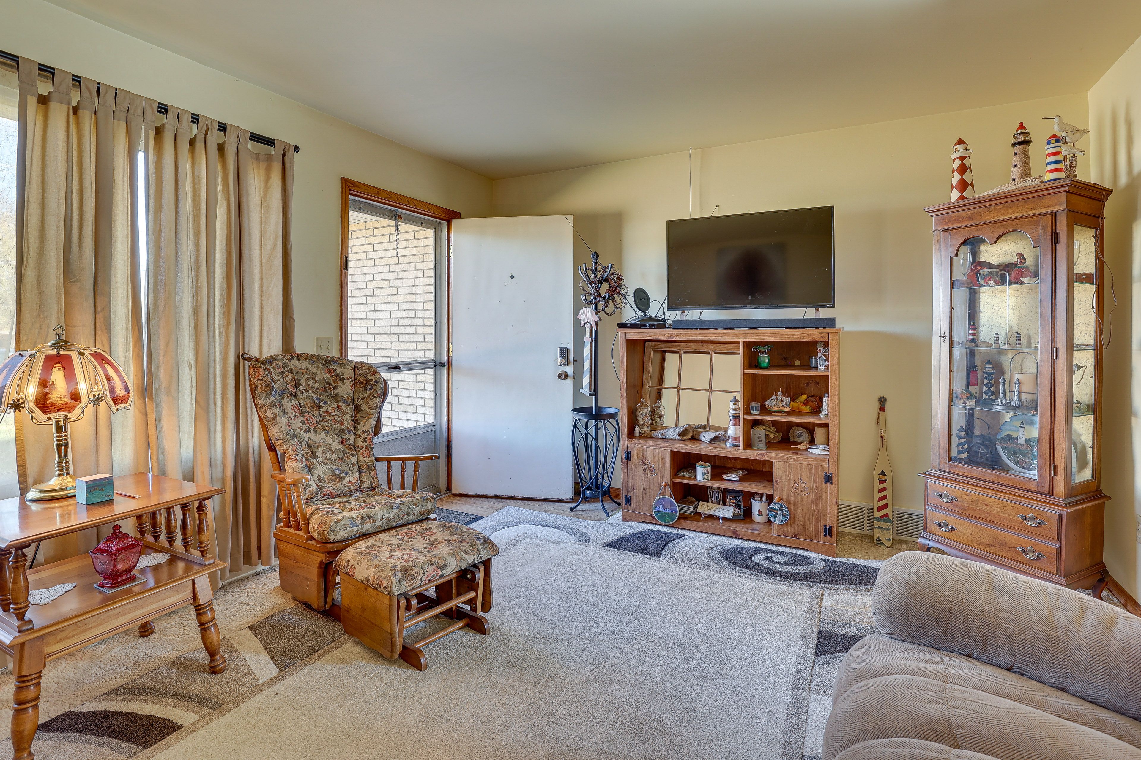 Living Room | Central Heating