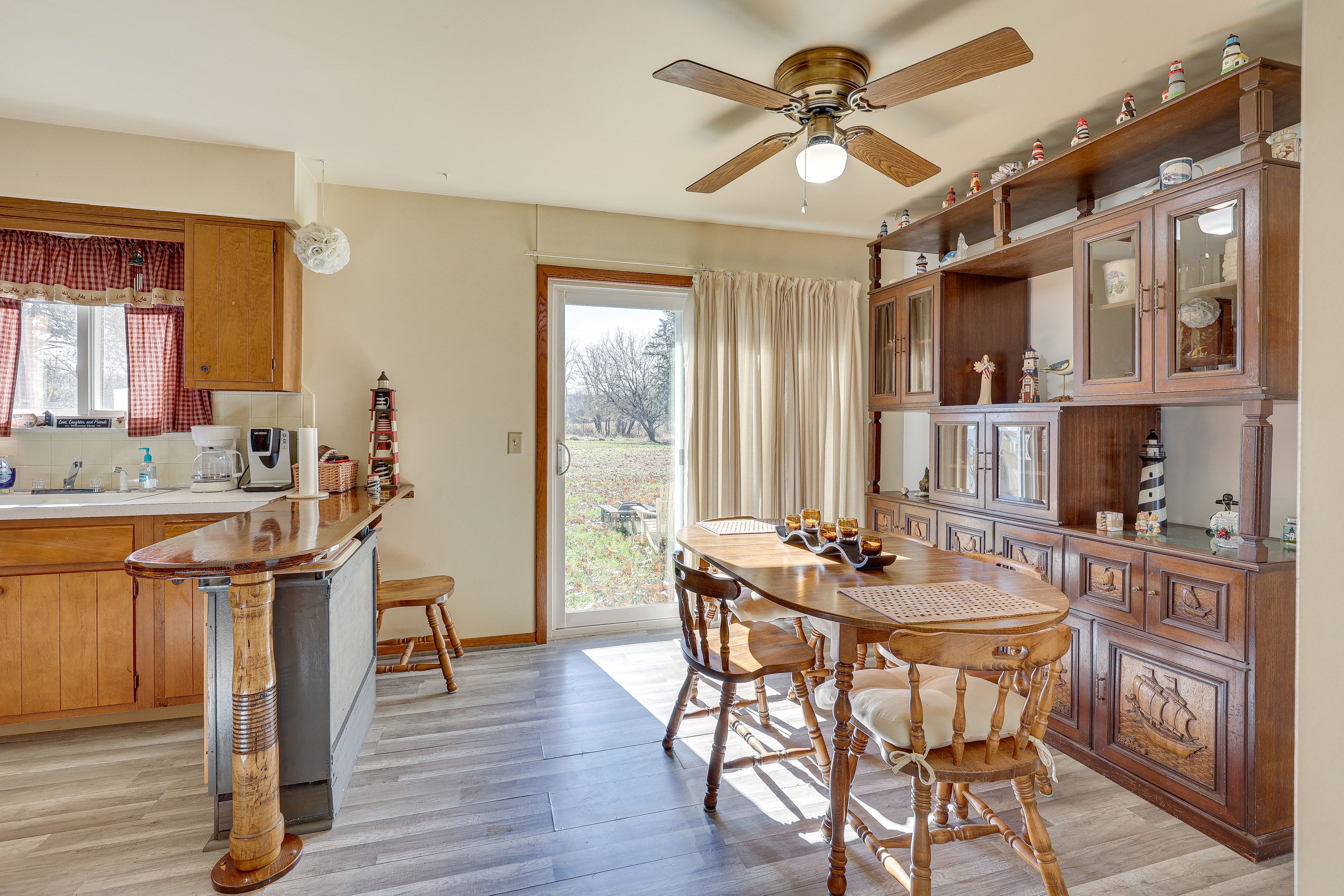 New Franklin Vacation Rental | 2BR | 1BA | 3 Steps to Enter | 1,500 Sq Ft