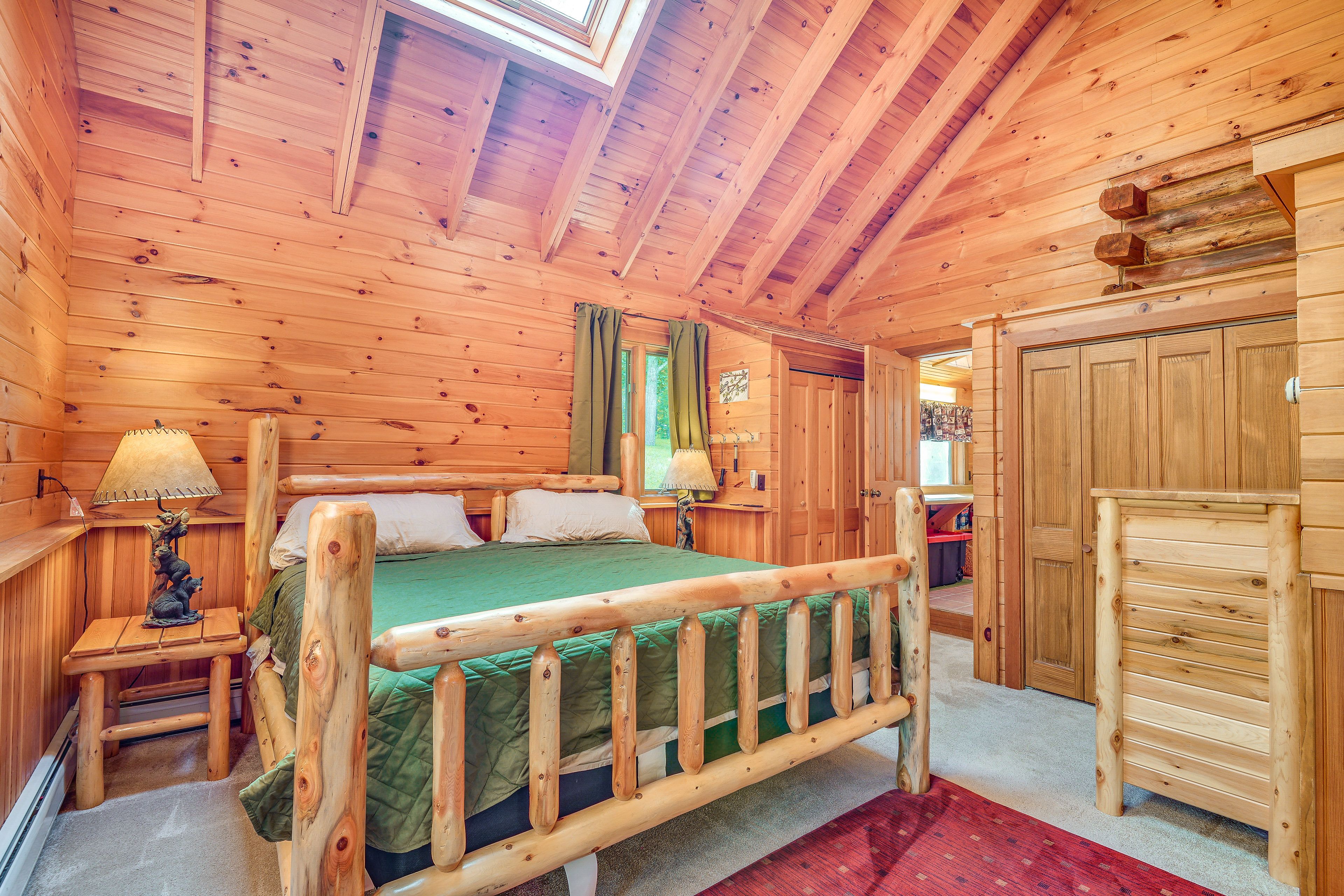 Bedroom 1 | King Bed | 2nd Floor