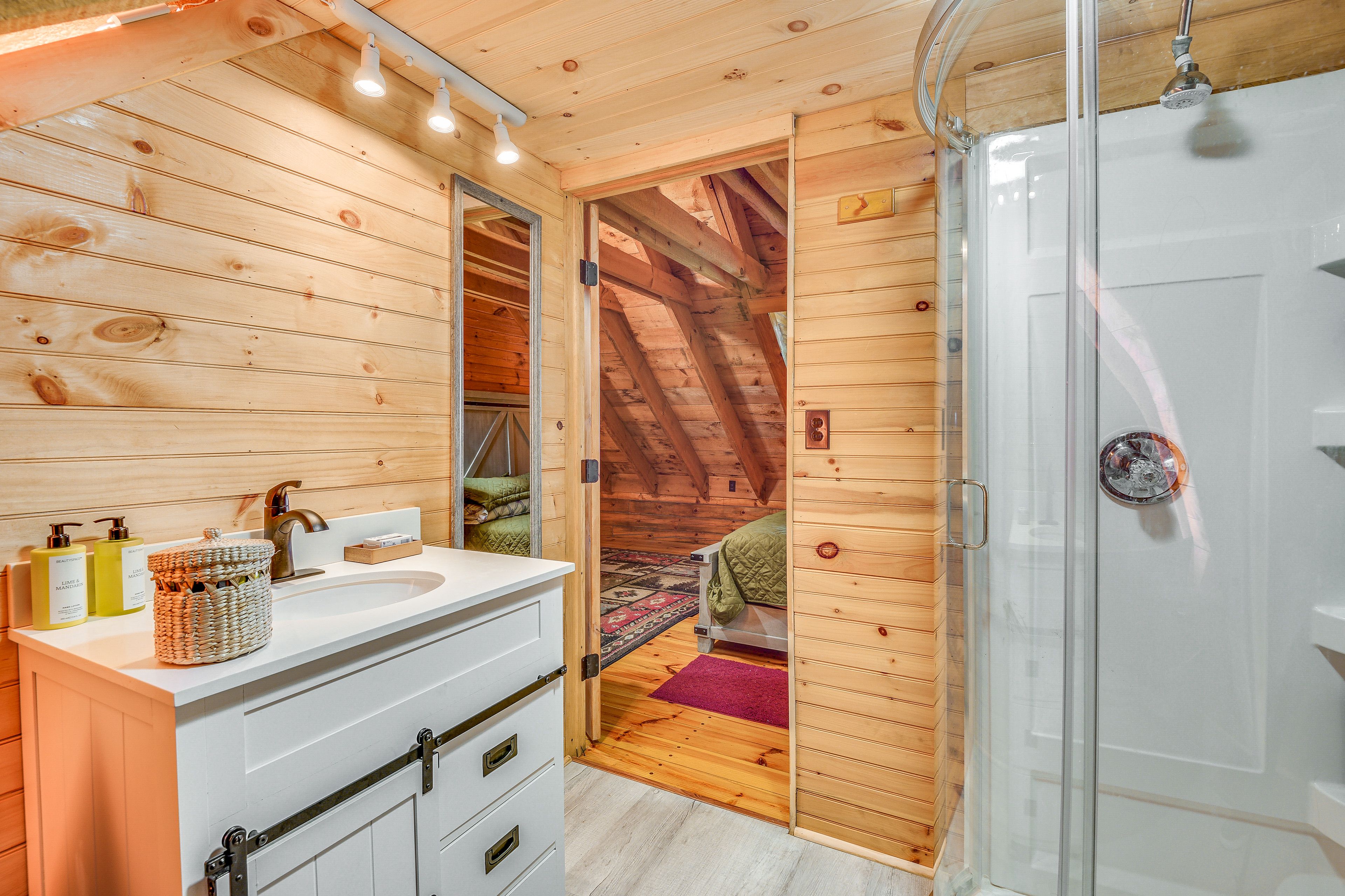 En-Suite Bathroom