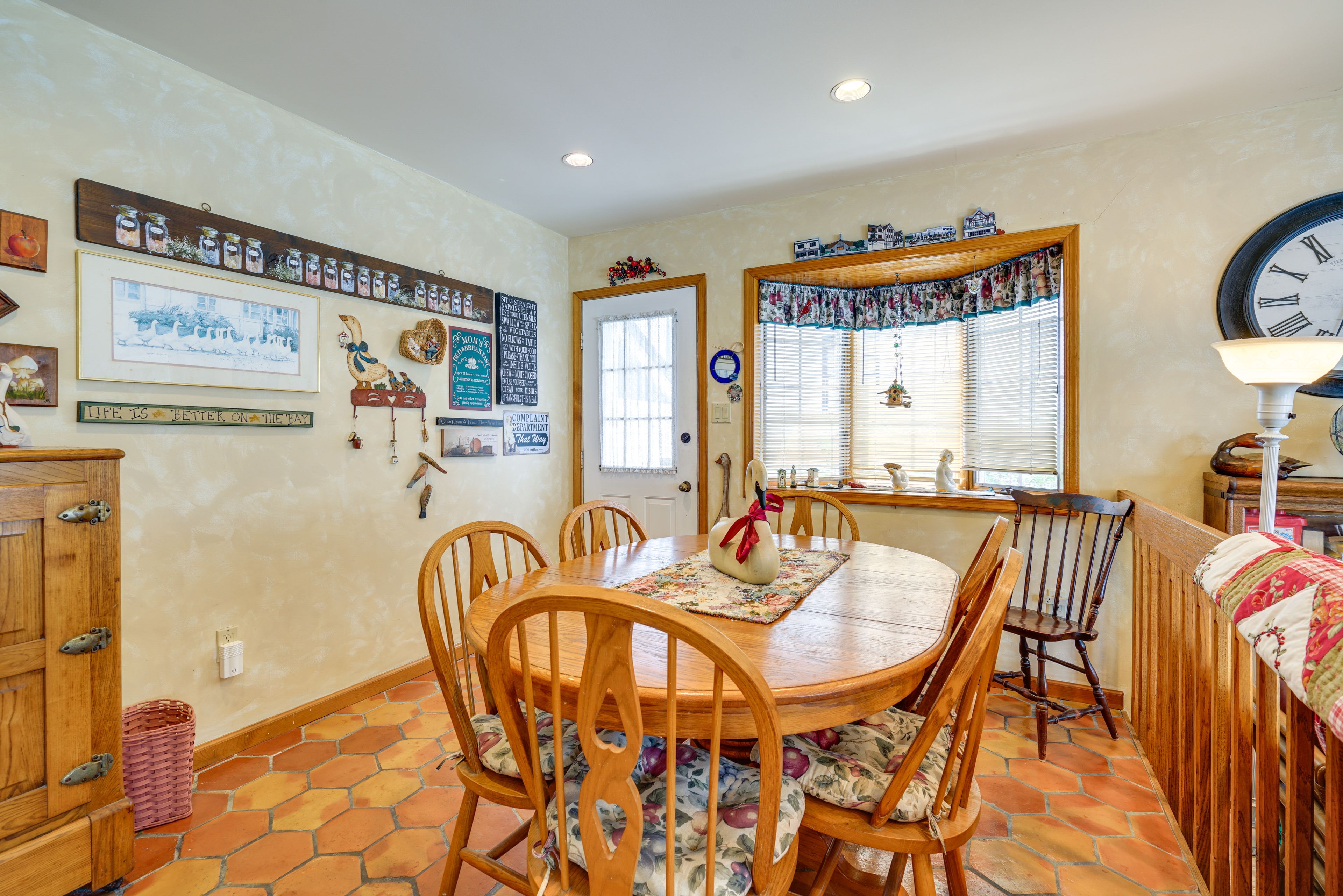 Breakfast Nook