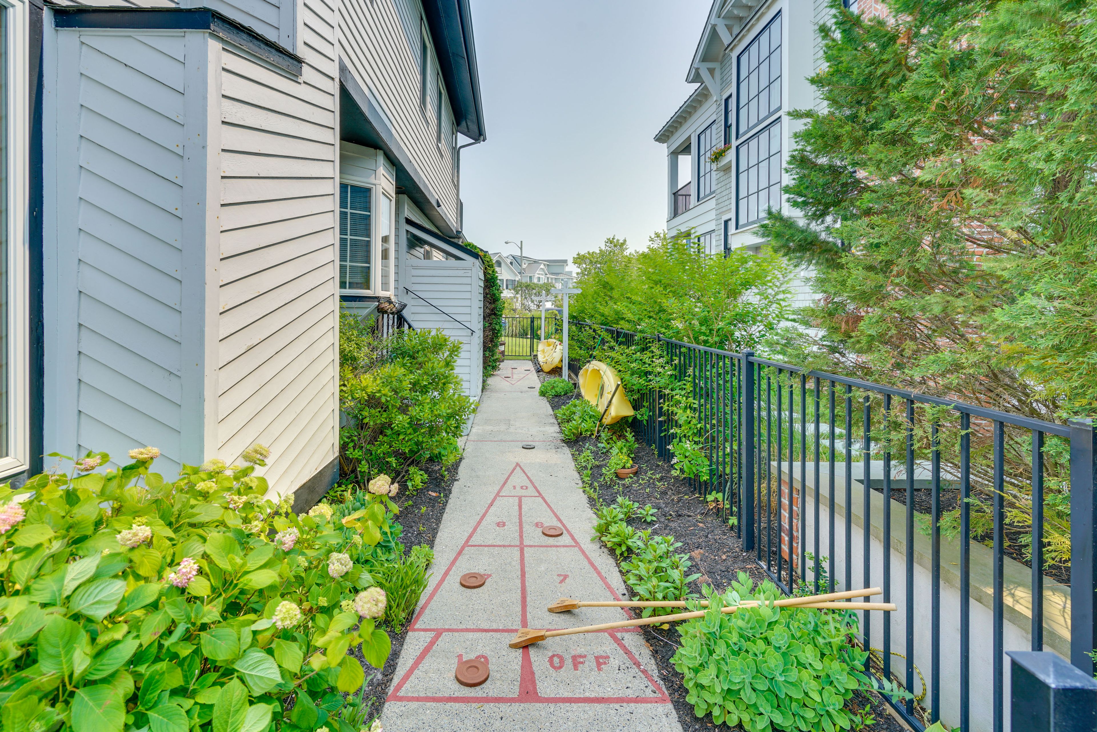 Side Yard | Shuffle Board | Gas Grill