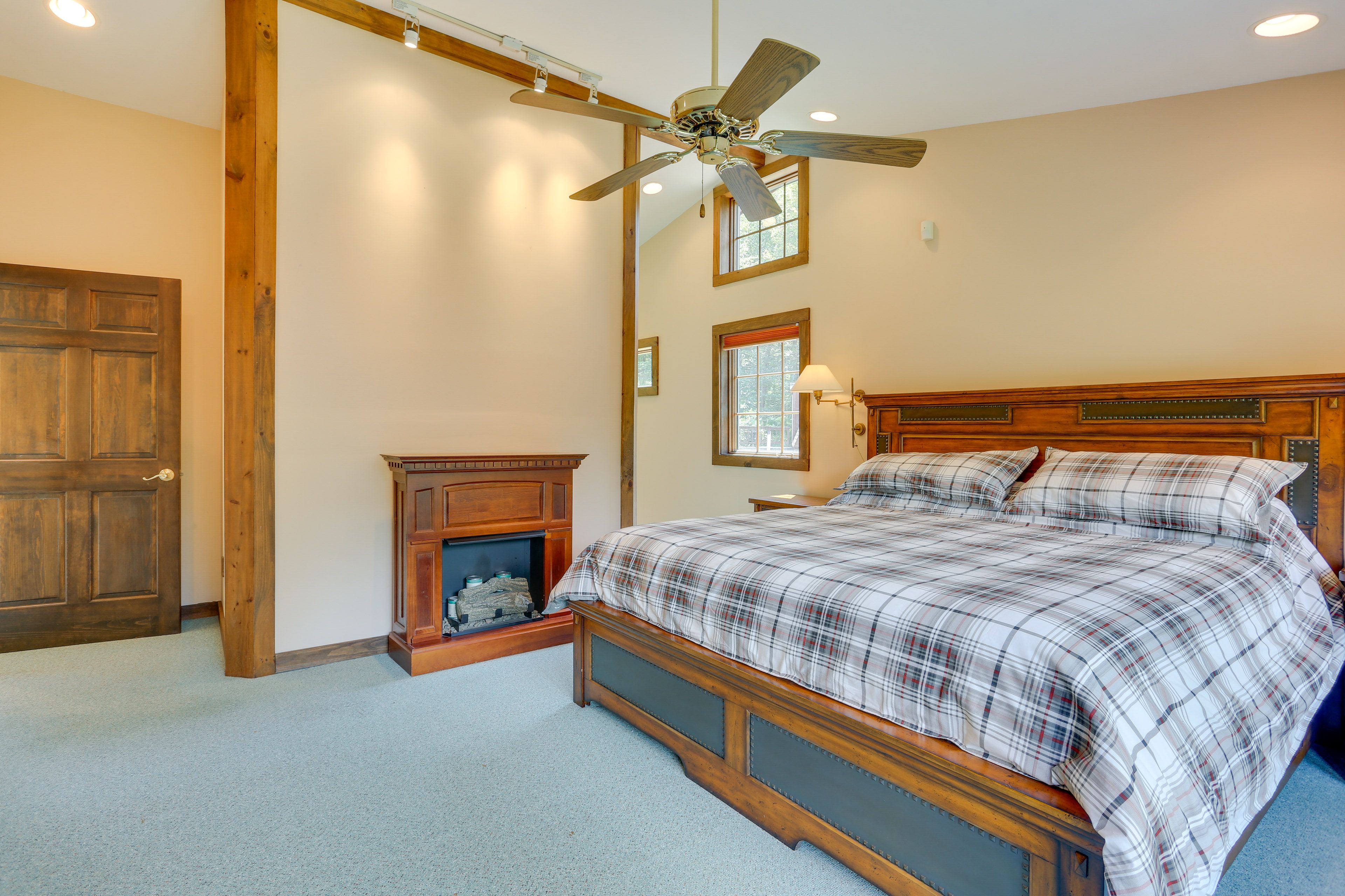 Bedroom 1 | California King Bed | Linens Provided