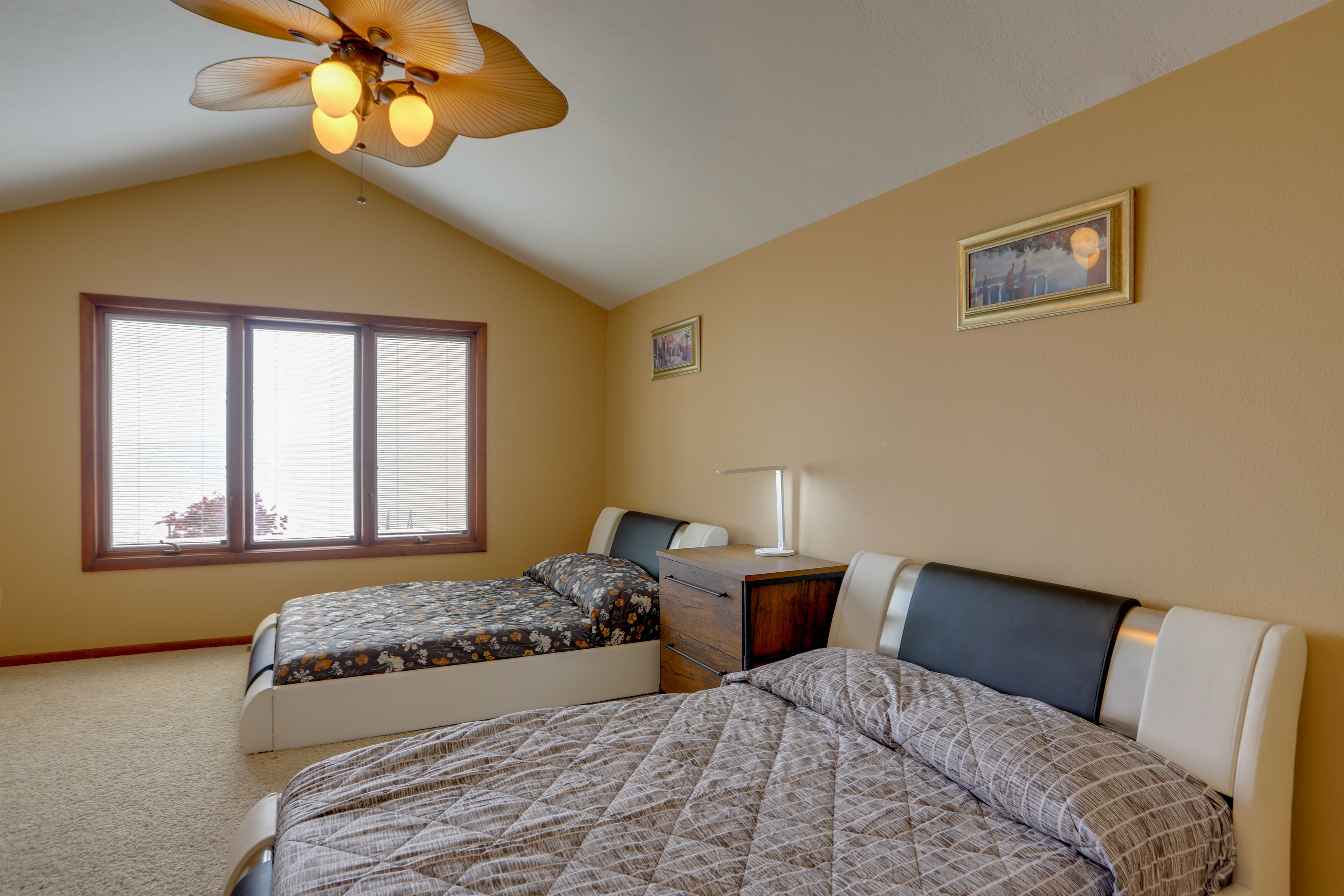 Bedroom 4 | Full Bed | Queen Bed