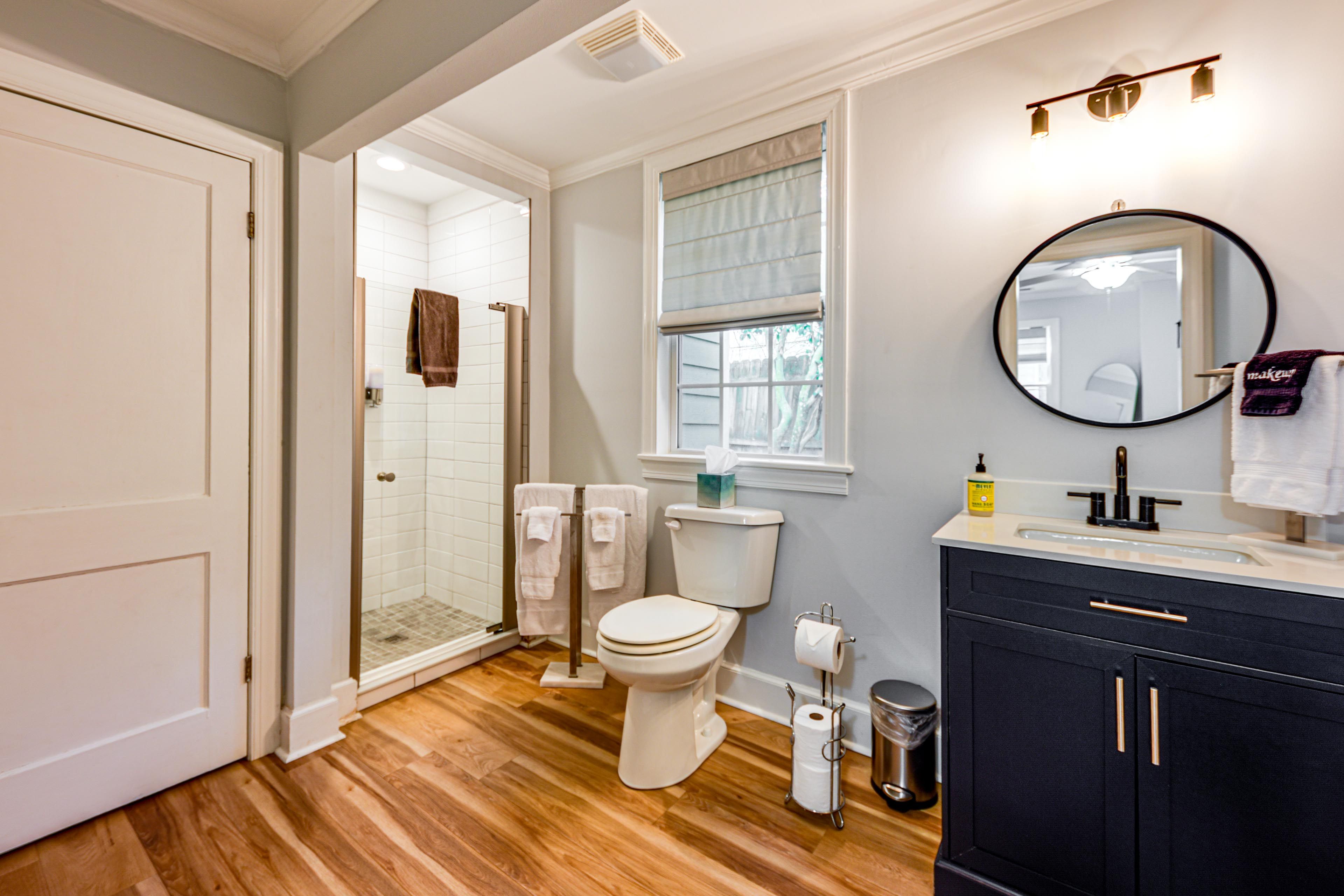 En-Suite Bathroom | Complimentary Toiletries | Towels | Hair Dryer