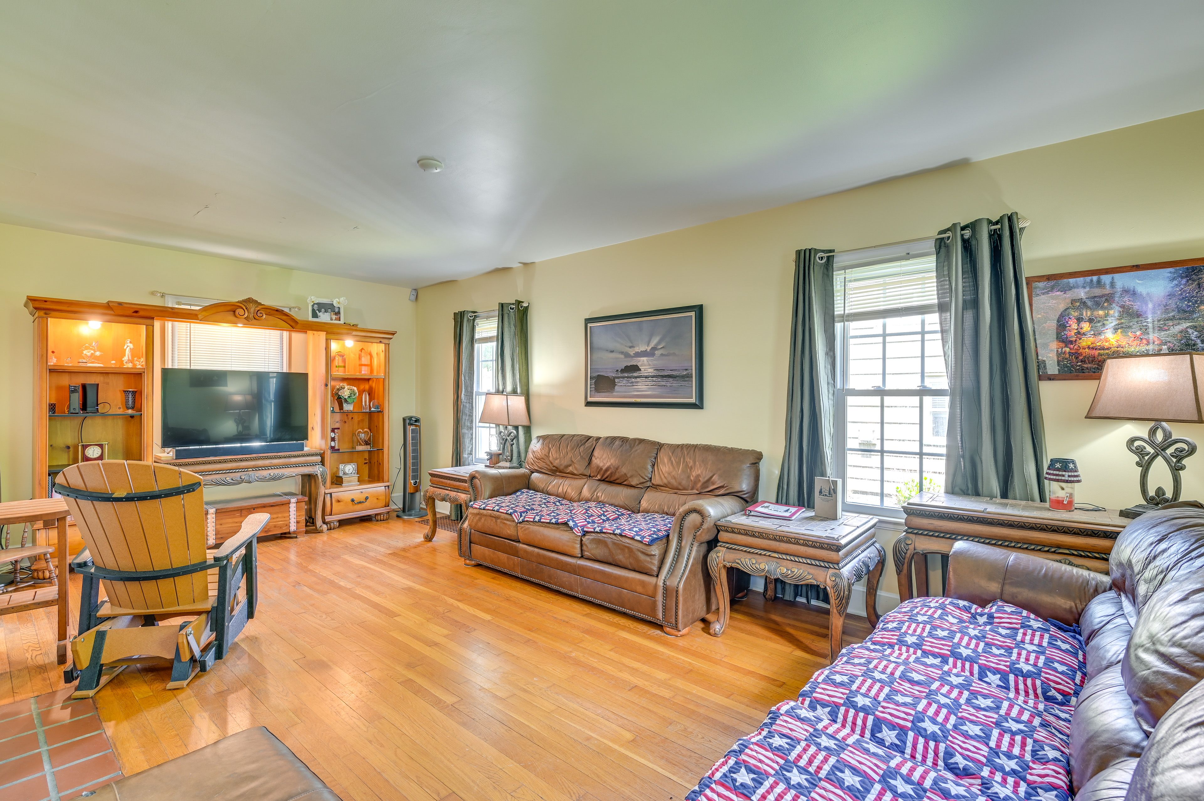 Gloversville Vacation Rental | 2BR | 2BA | 3 Steps Required to Enter