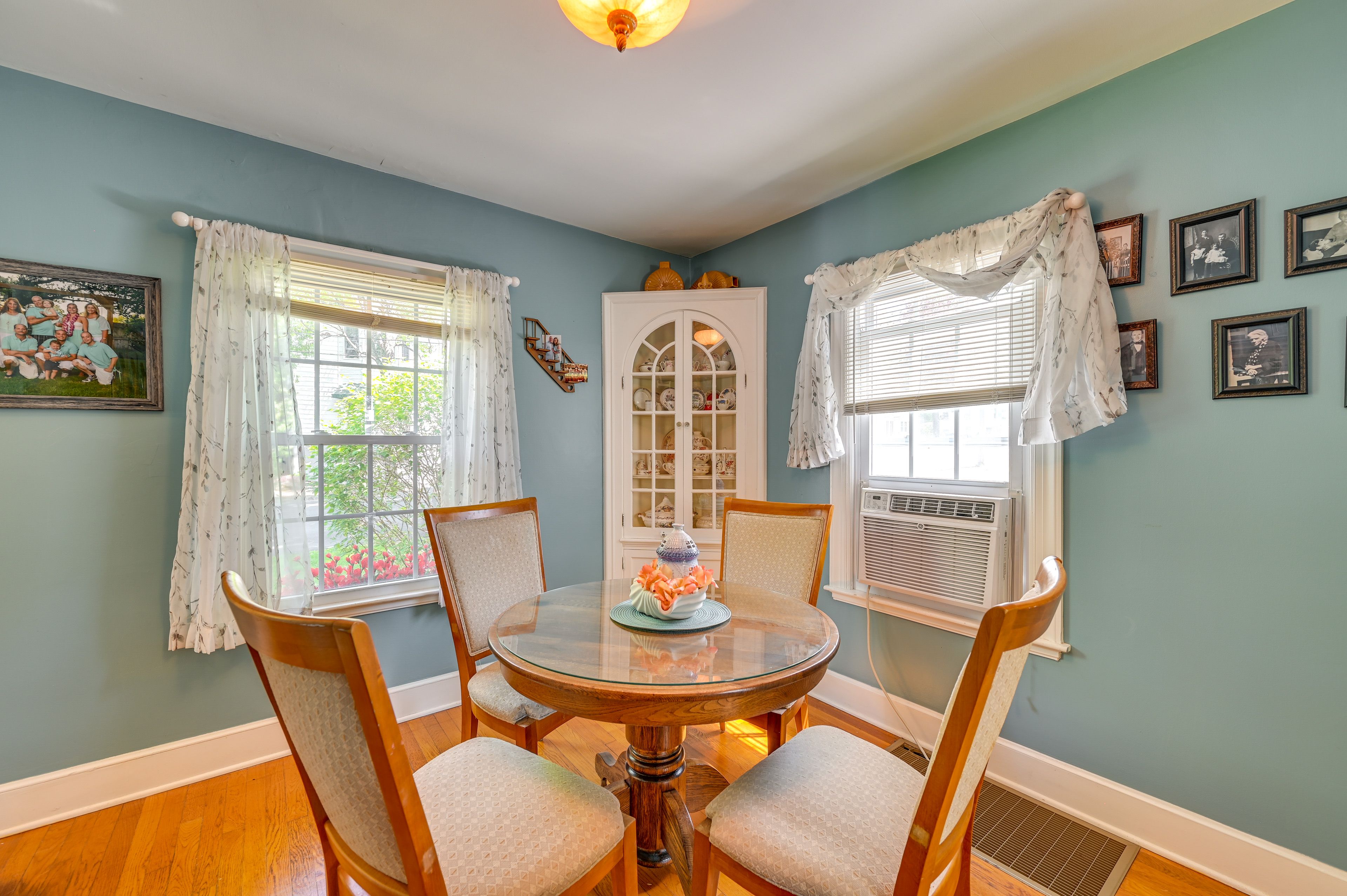 Dining Room | 1st Floor | Fully Equipped Kitchen | Cooking Basics