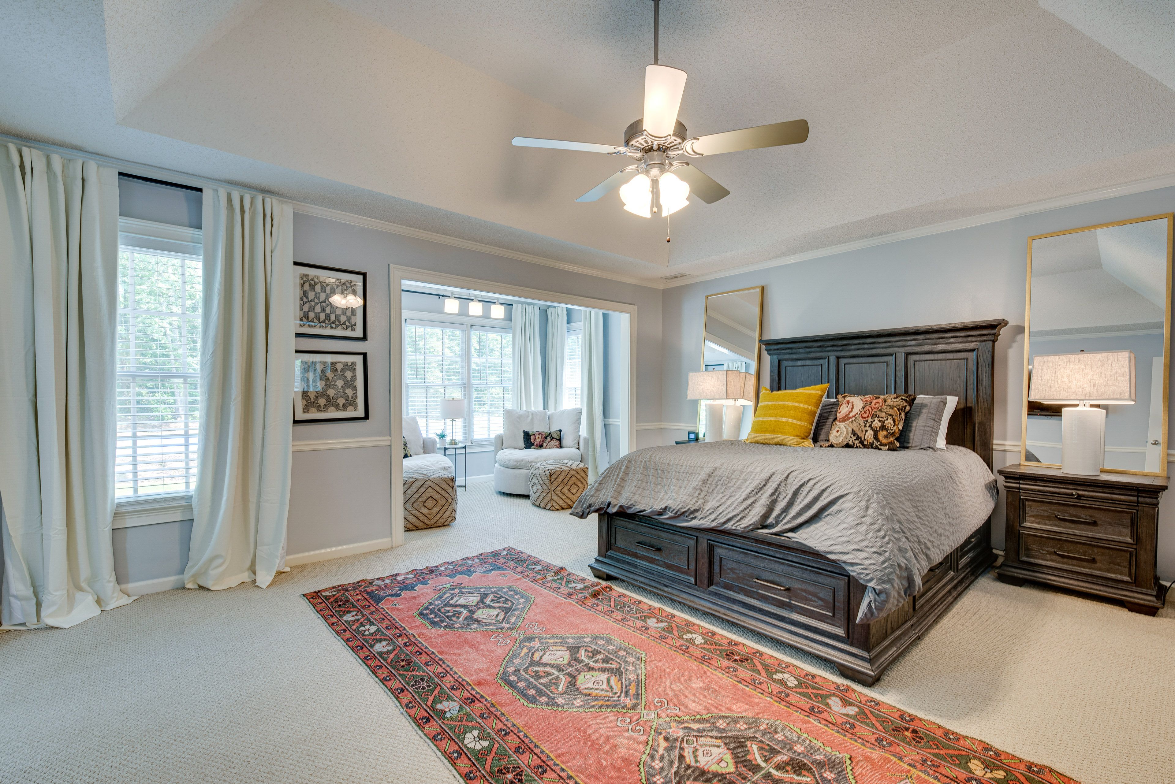 Bedroom 1 | Queen Bed | 2nd Floor | Smart TV | En-Suite Bathroom