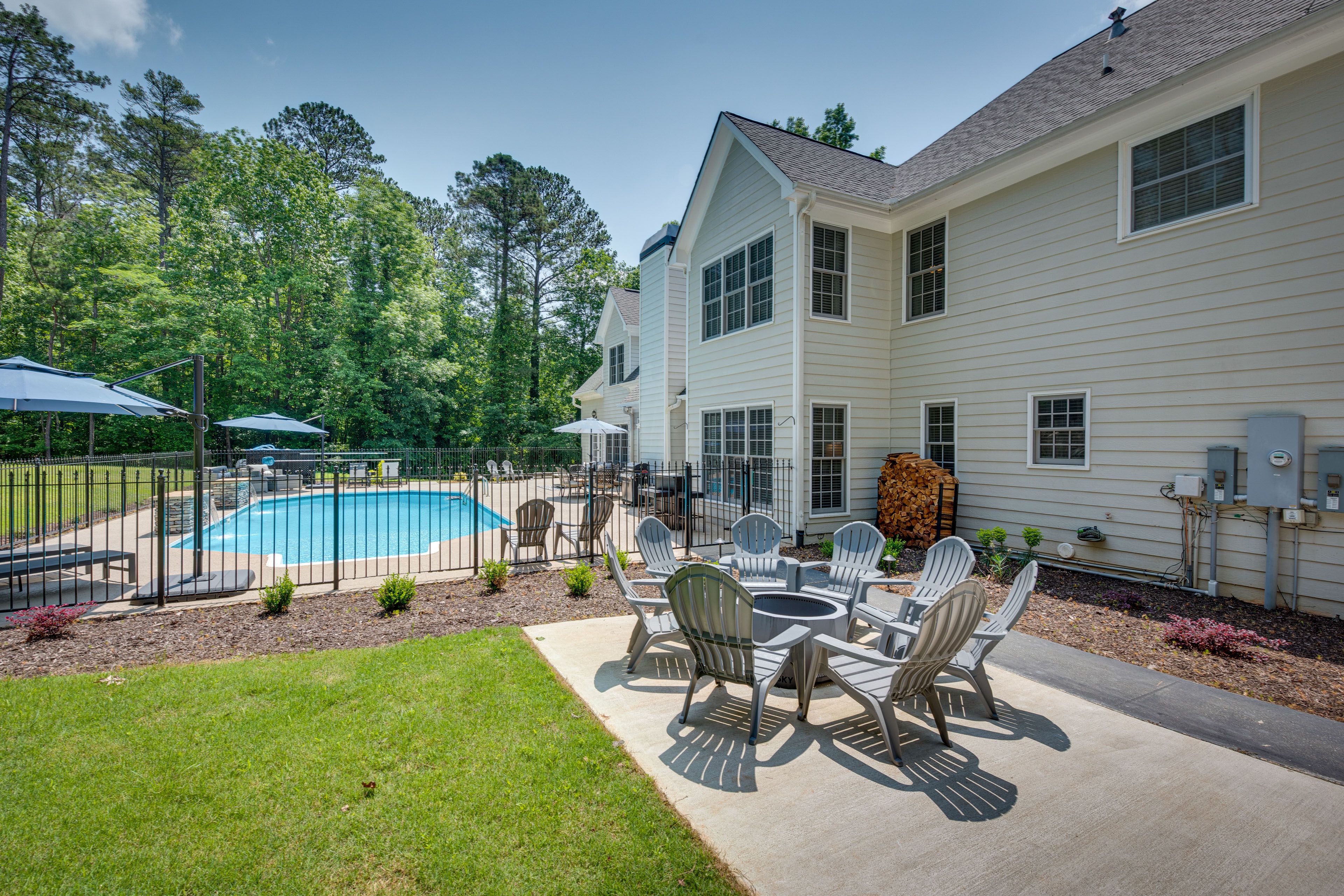 Patio | Fire Pit