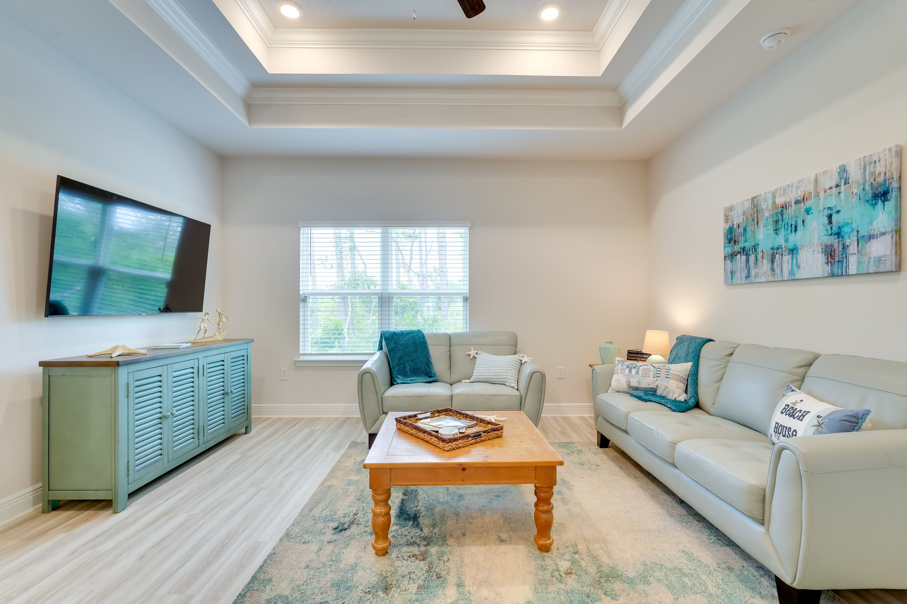 Living Room | 1-Story House | Central A/C | In-Unit Laundry | 4 Mi to Downtown