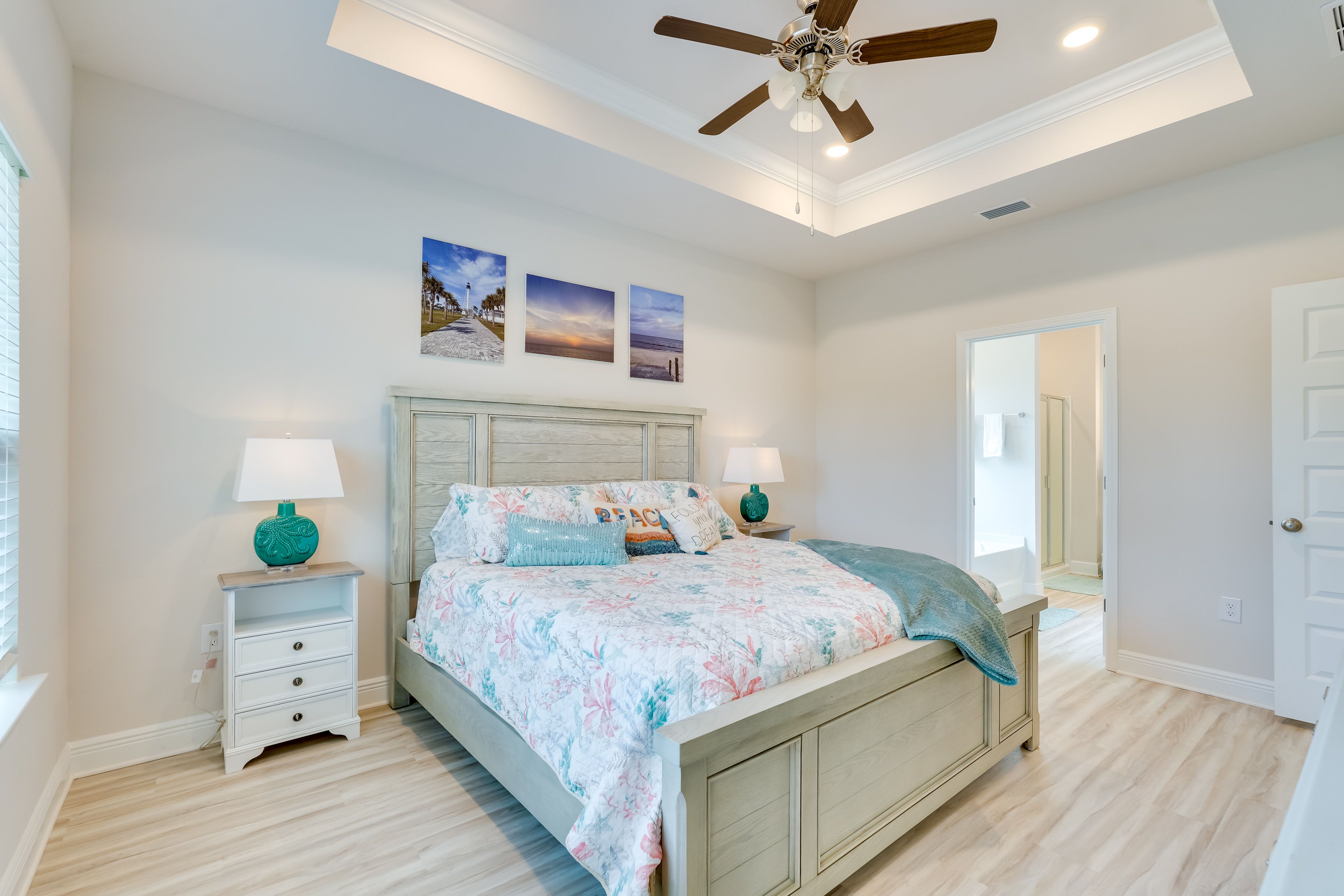 Bedroom 1 | King Bed | Smart TV | Linens Provided