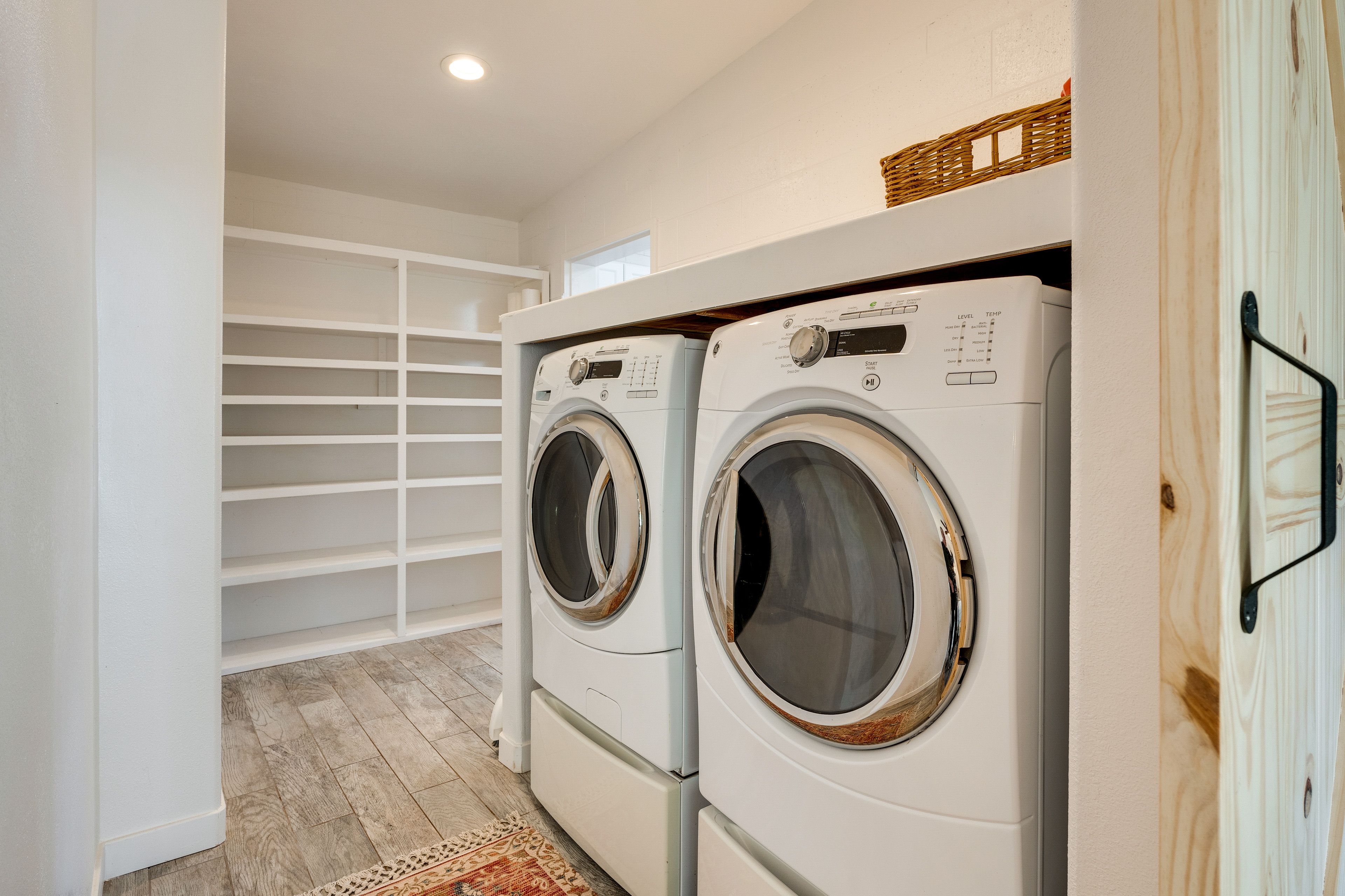 Washer & Dryer
