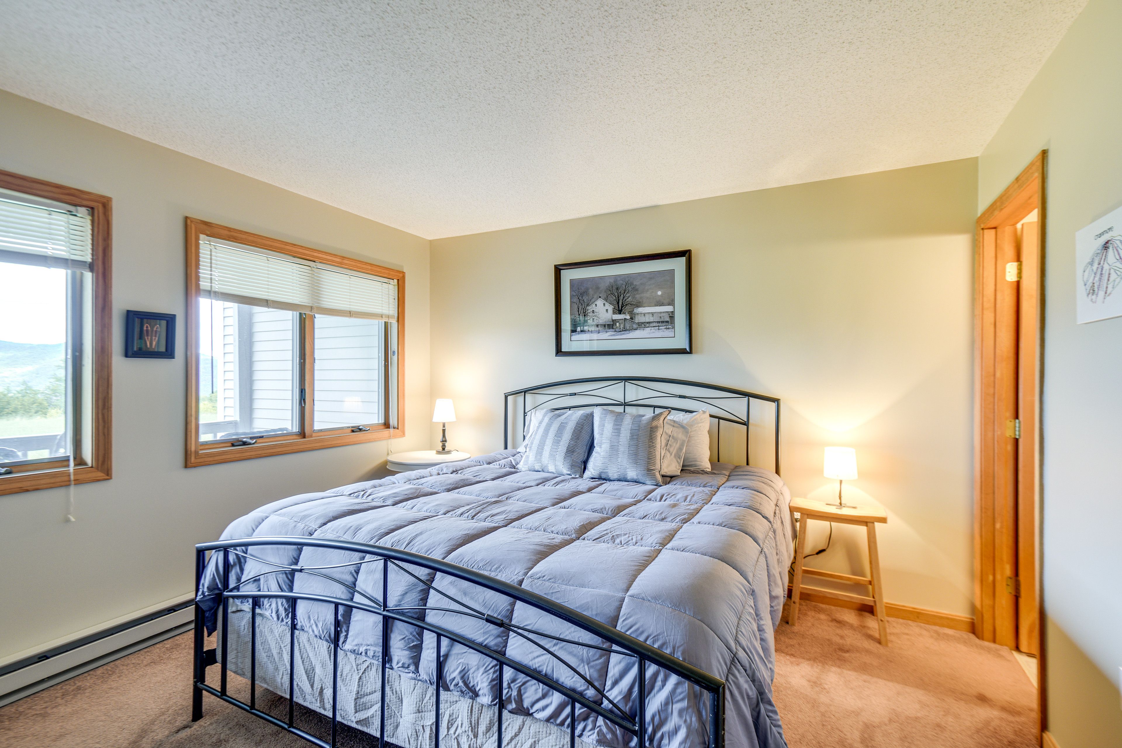 Bedroom Suite 1 | King Bed | Linens Provided | Smart TV w/ Cable