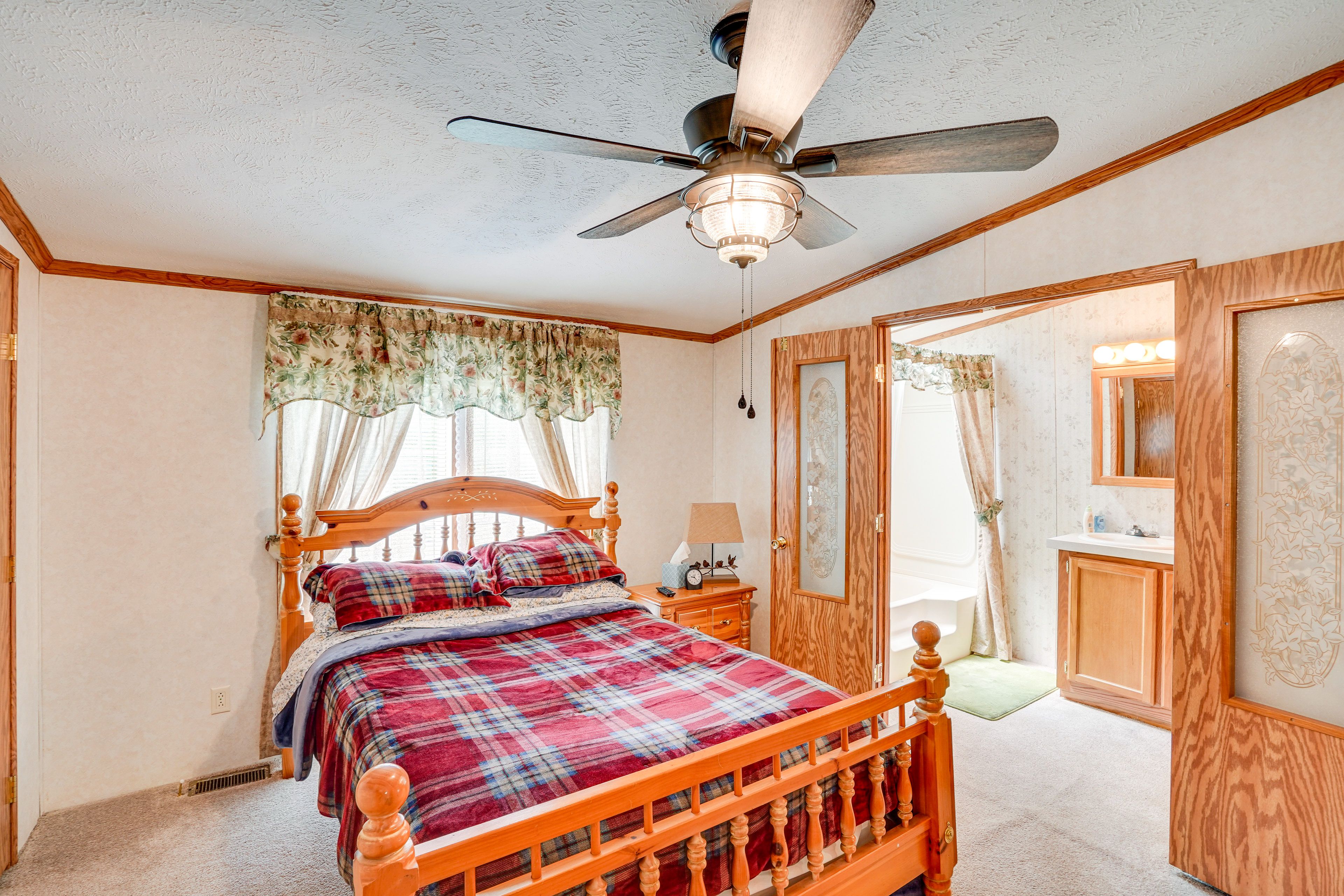 Bedroom 1 | Full Bed | Linens Provided