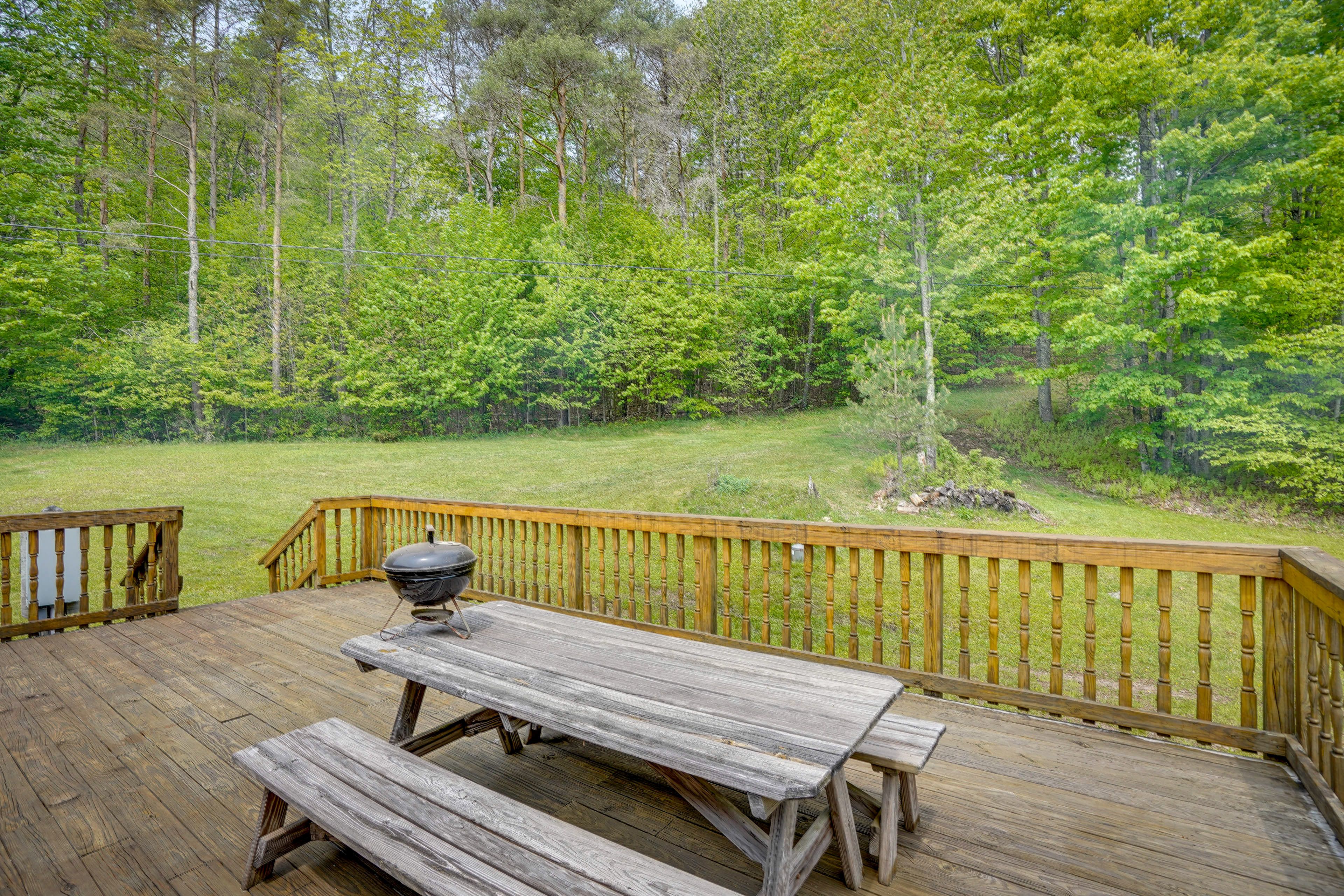 Private Deck | Charcoal Grill | Gas Grill