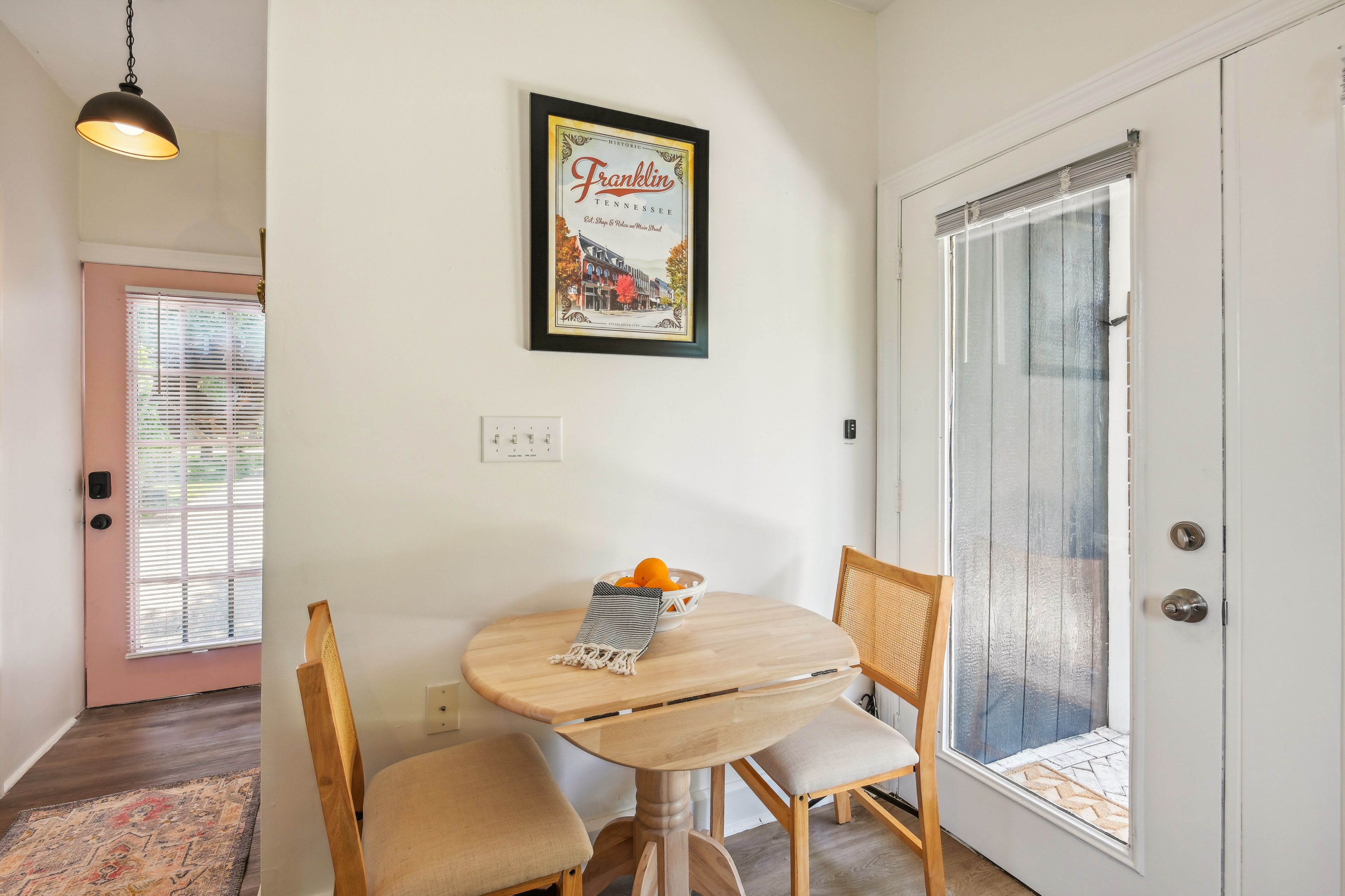 Studio | Dining Area | Dishware/Flatware | Trash Bags/Paper Towels