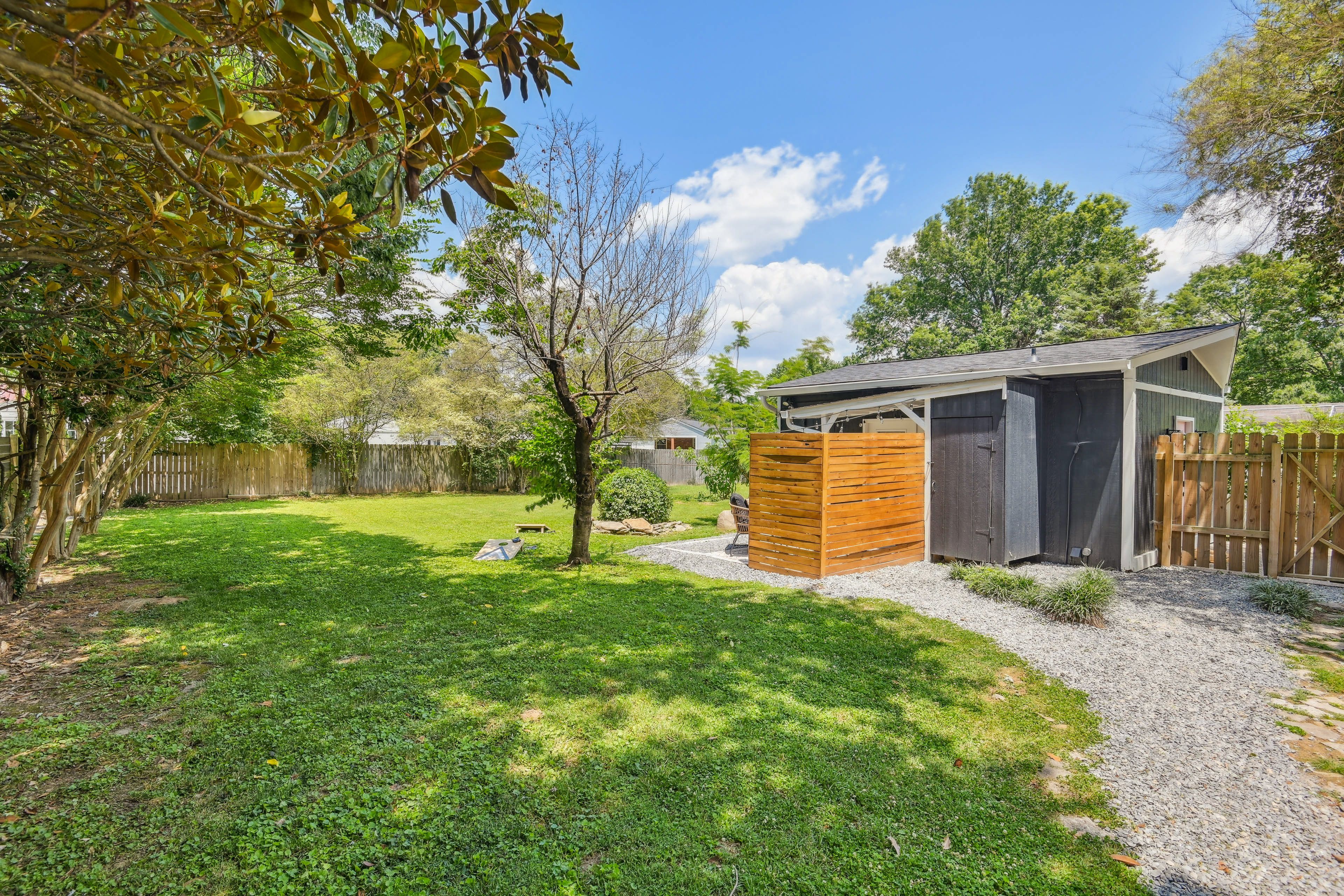 Exterior | Central Air Conditioning | Free WiFi | Homeowner On-Site