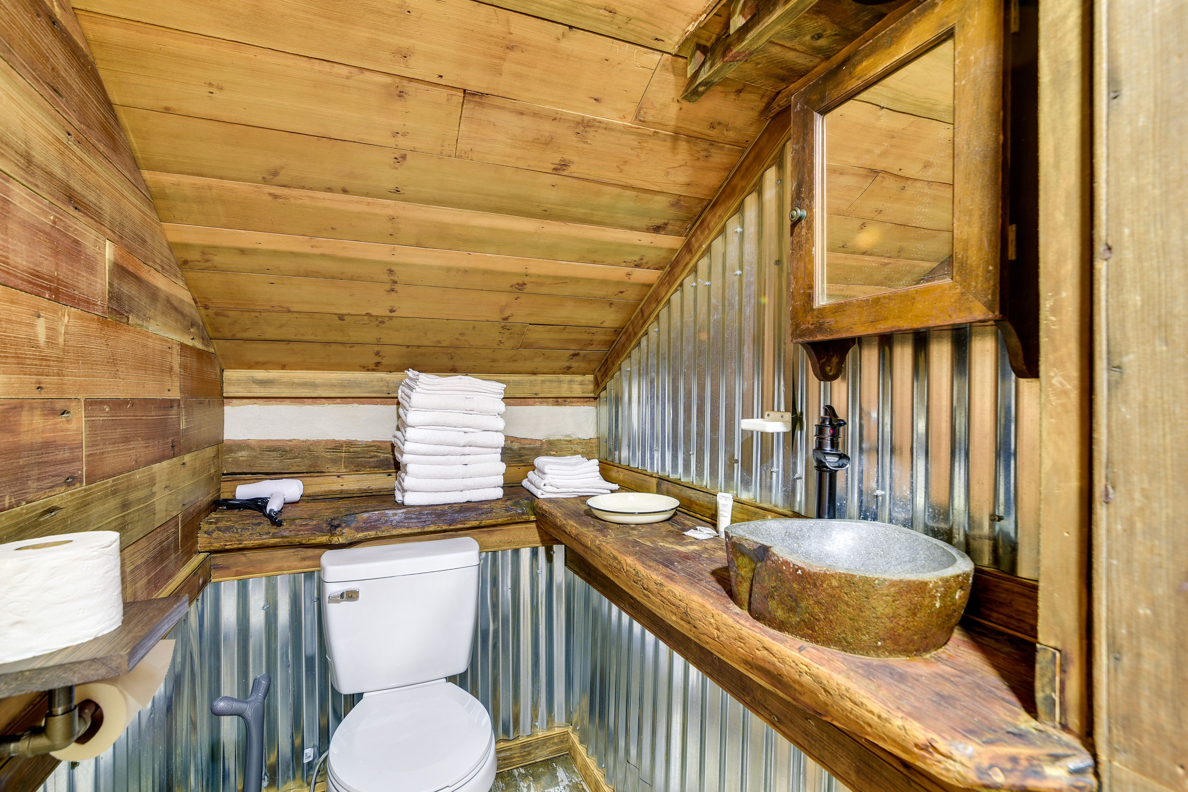 Full Bathroom | Starter Toiletries