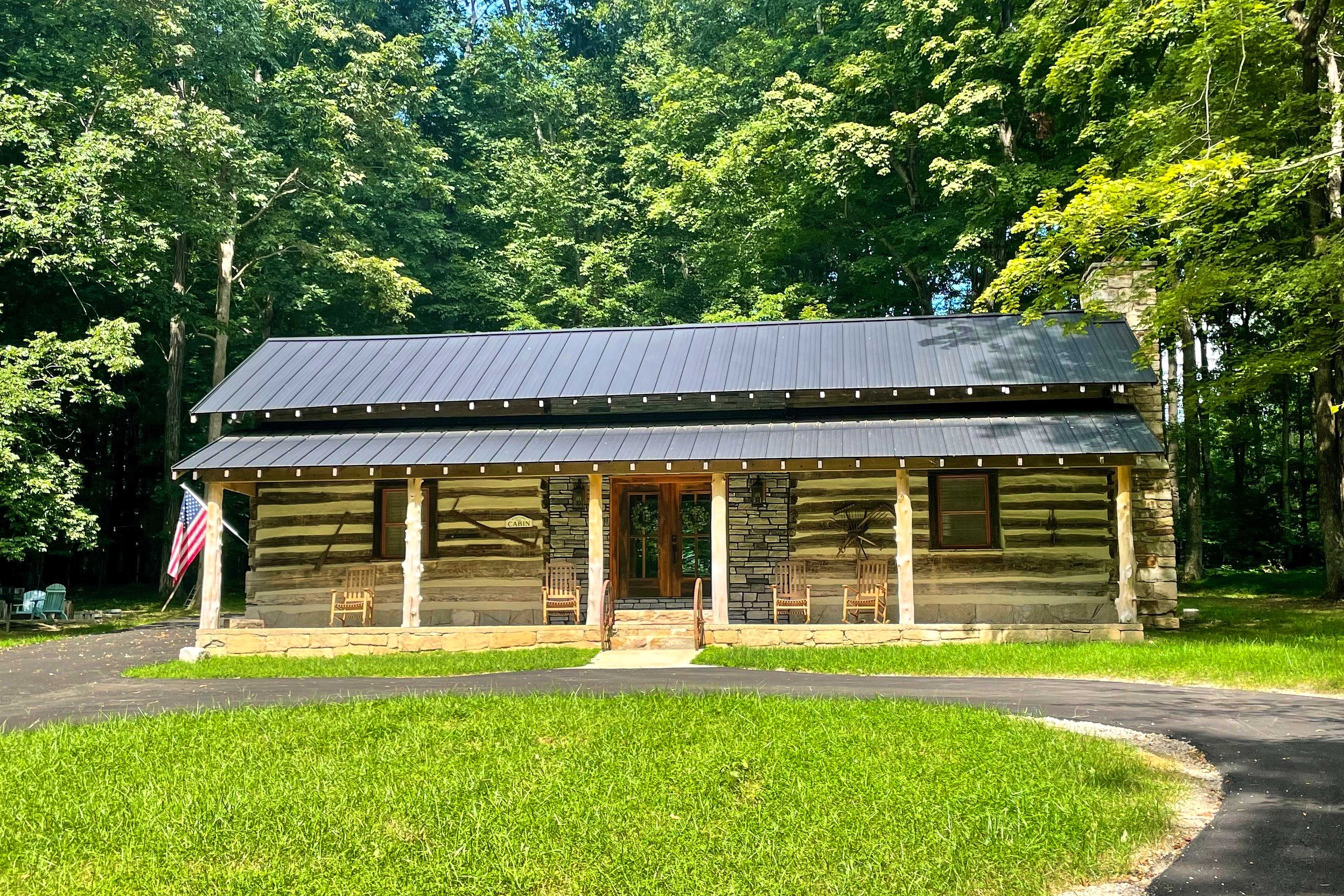 Glasgow Vacation Rental | 2BR | 2BA | Steps Required | 1,764 Sq Ft