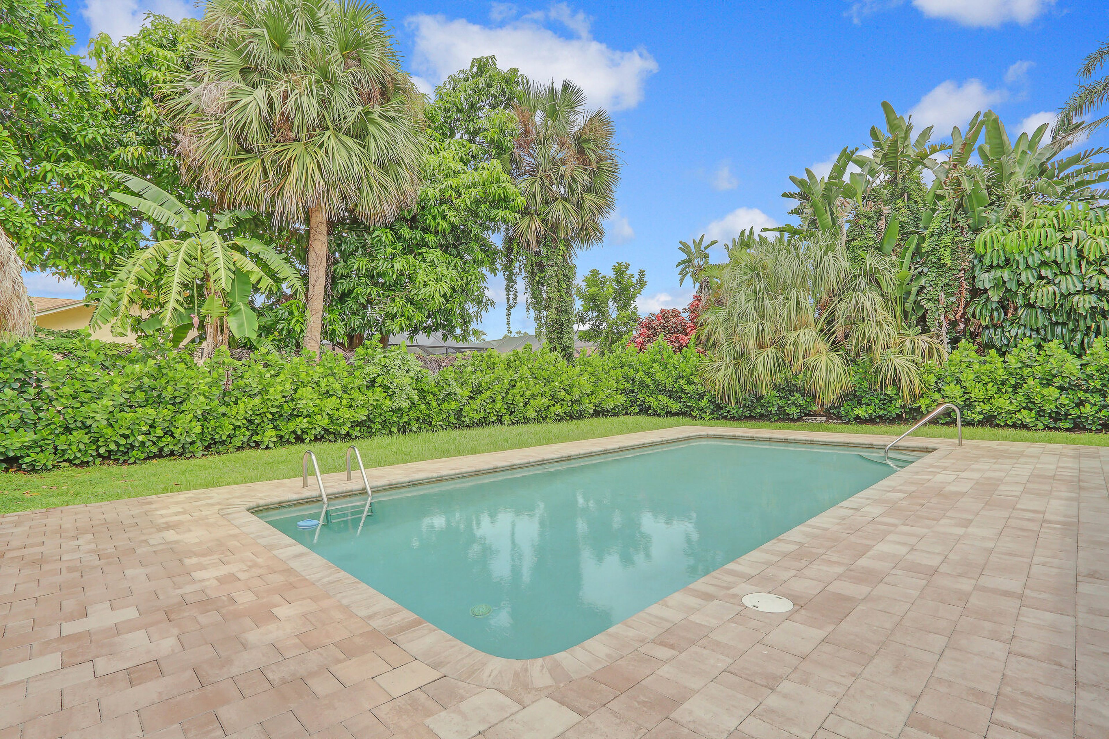 Private Pool (Not Heated) | Depth (4'-6')