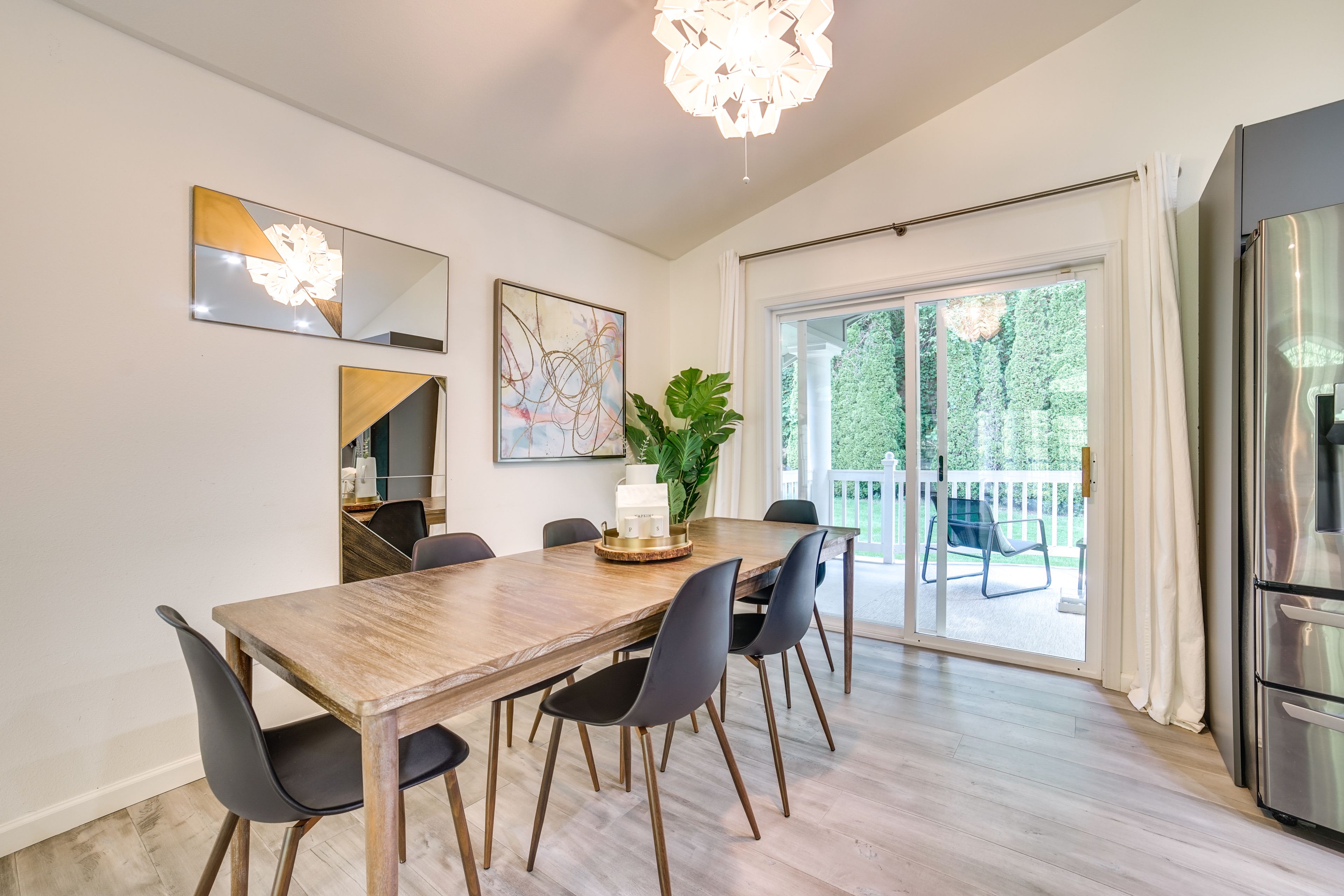 Dining Area | Dishware & Flatware | Trash Bags & Paper Towels