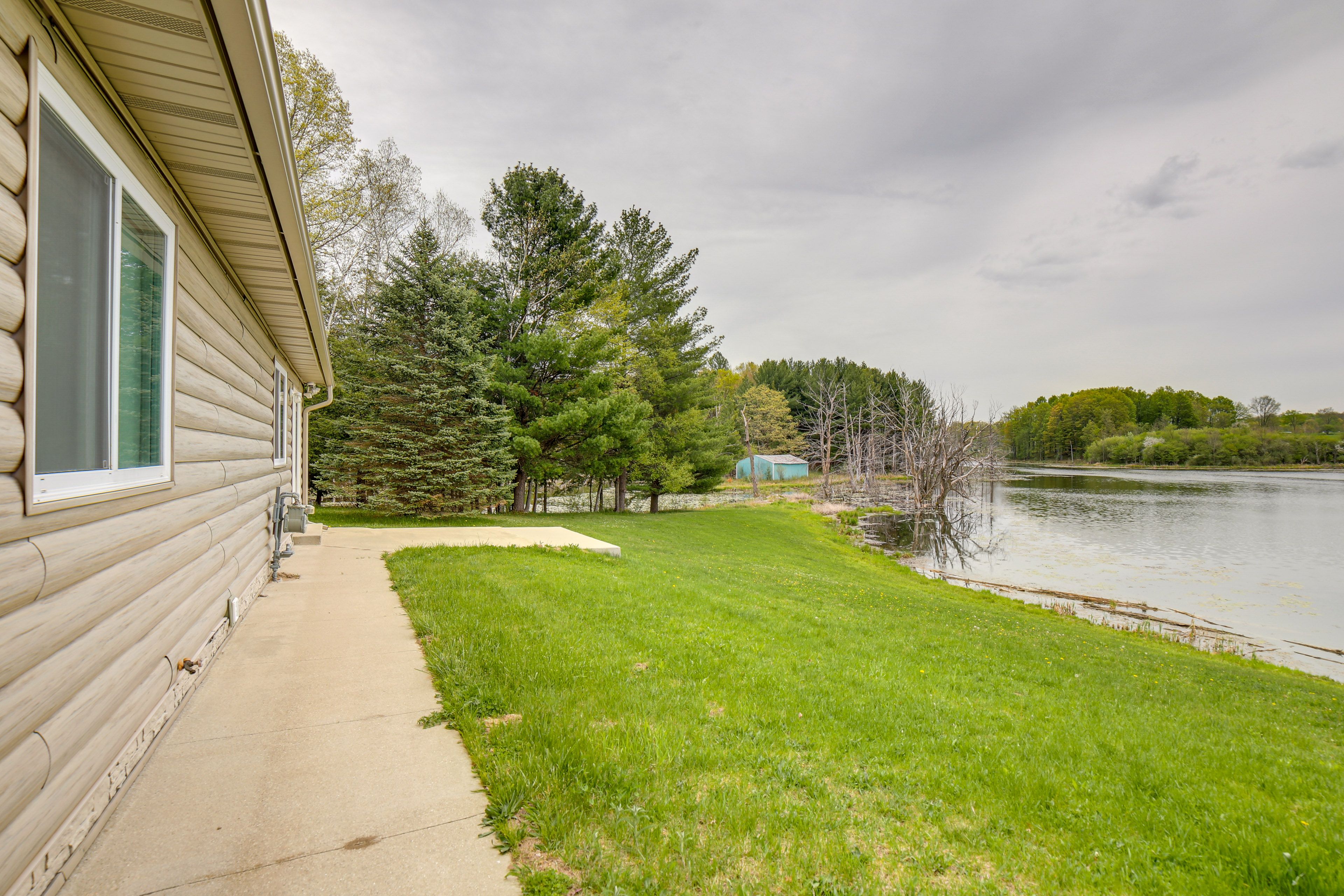 Cottage Exterior | Lake Access