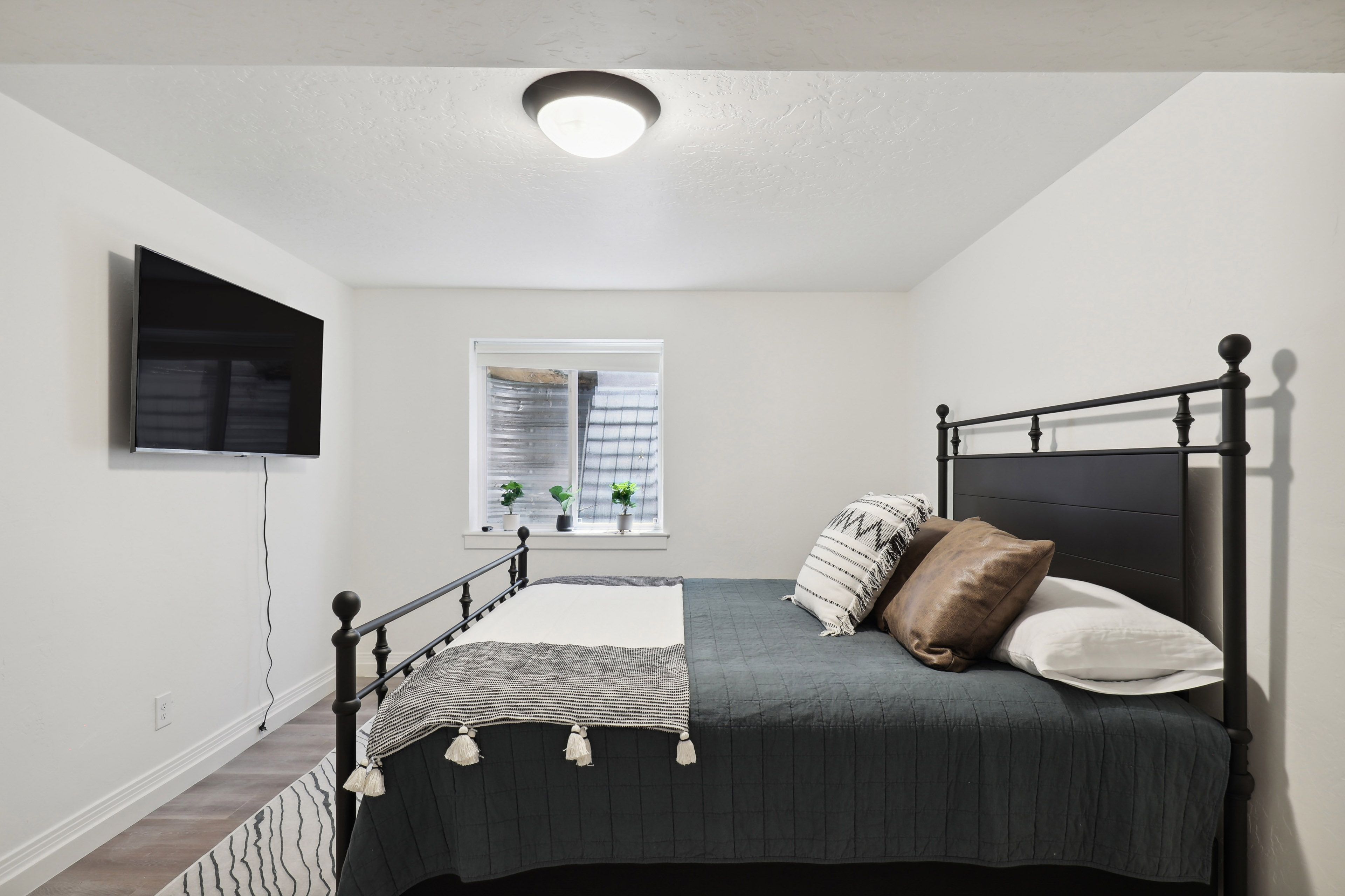 Bedroom 1 | King Bed | Linens Provided | Smart TV