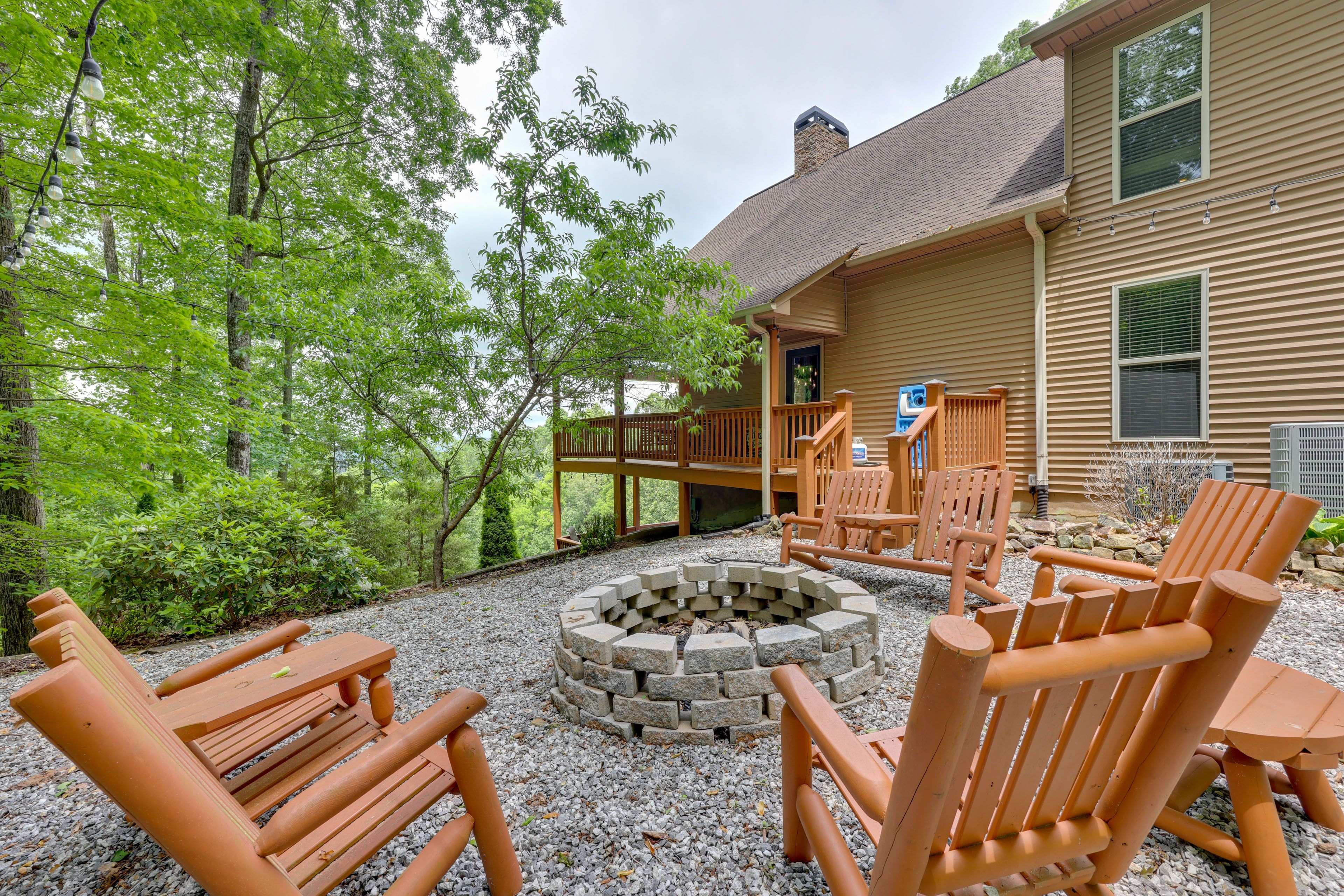 Fire Pit | Mountain Views