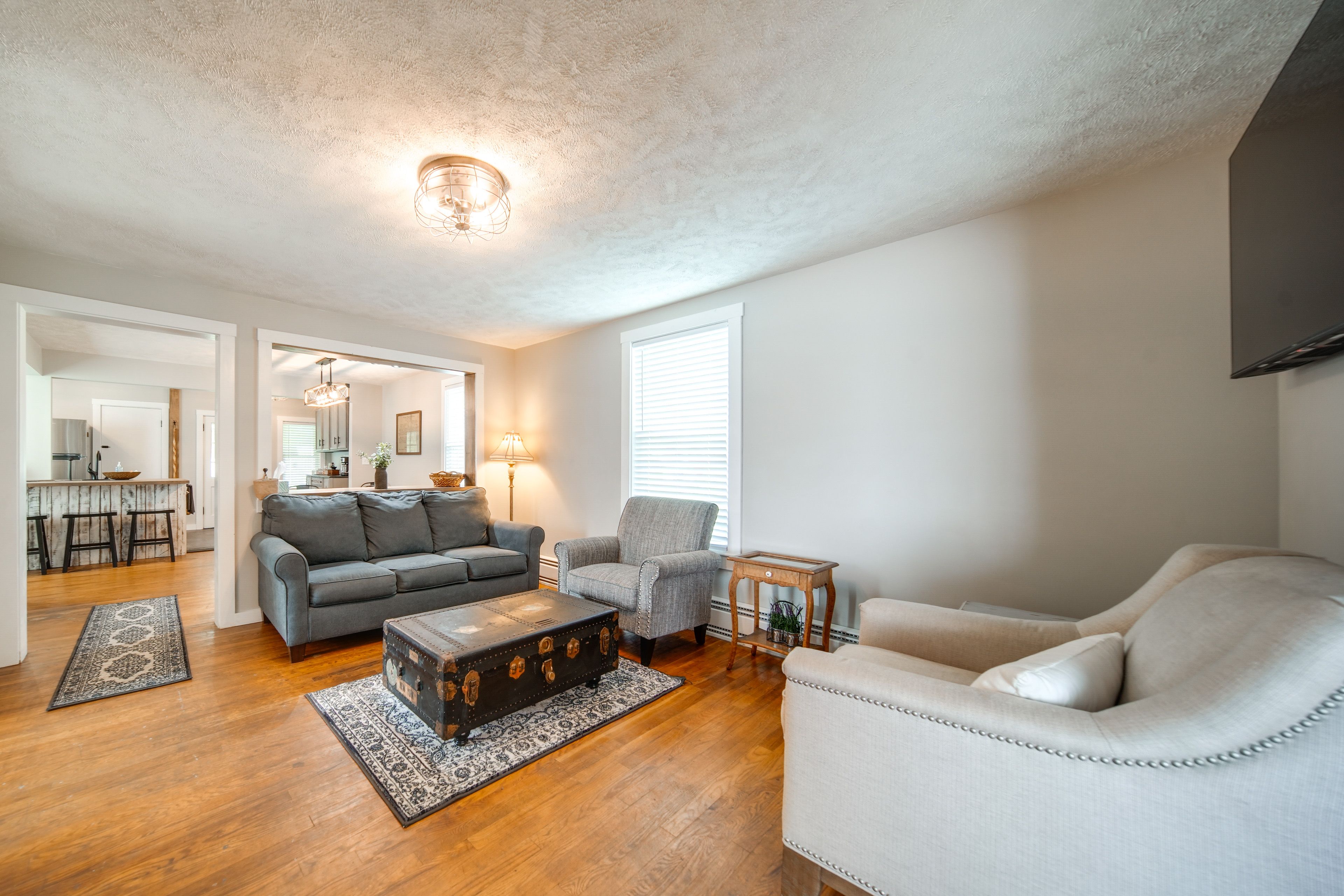 Living Room | Queen Sleeper Sofa