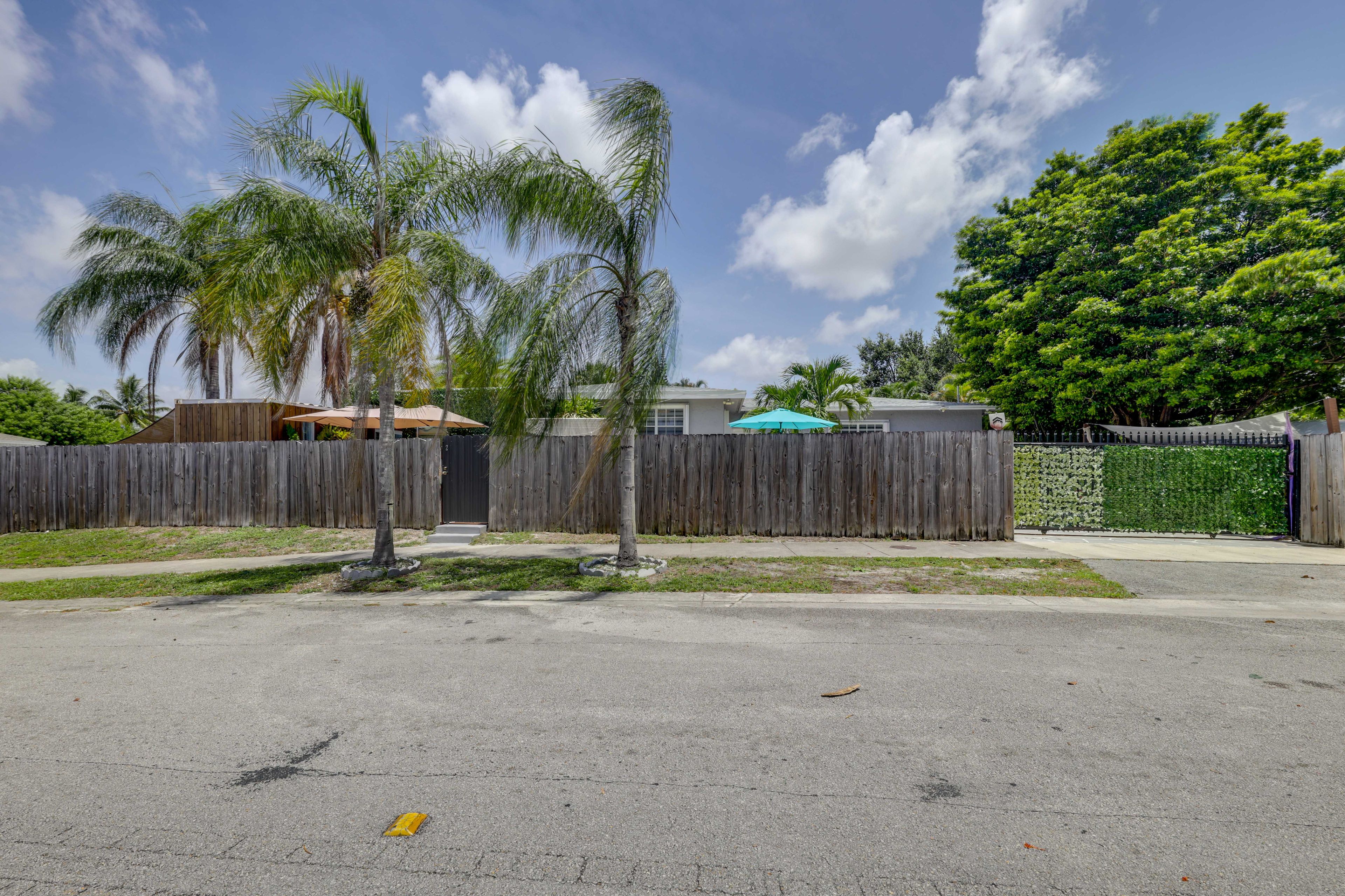 Parking | Driveway (3 Vehicles) | Street Parking