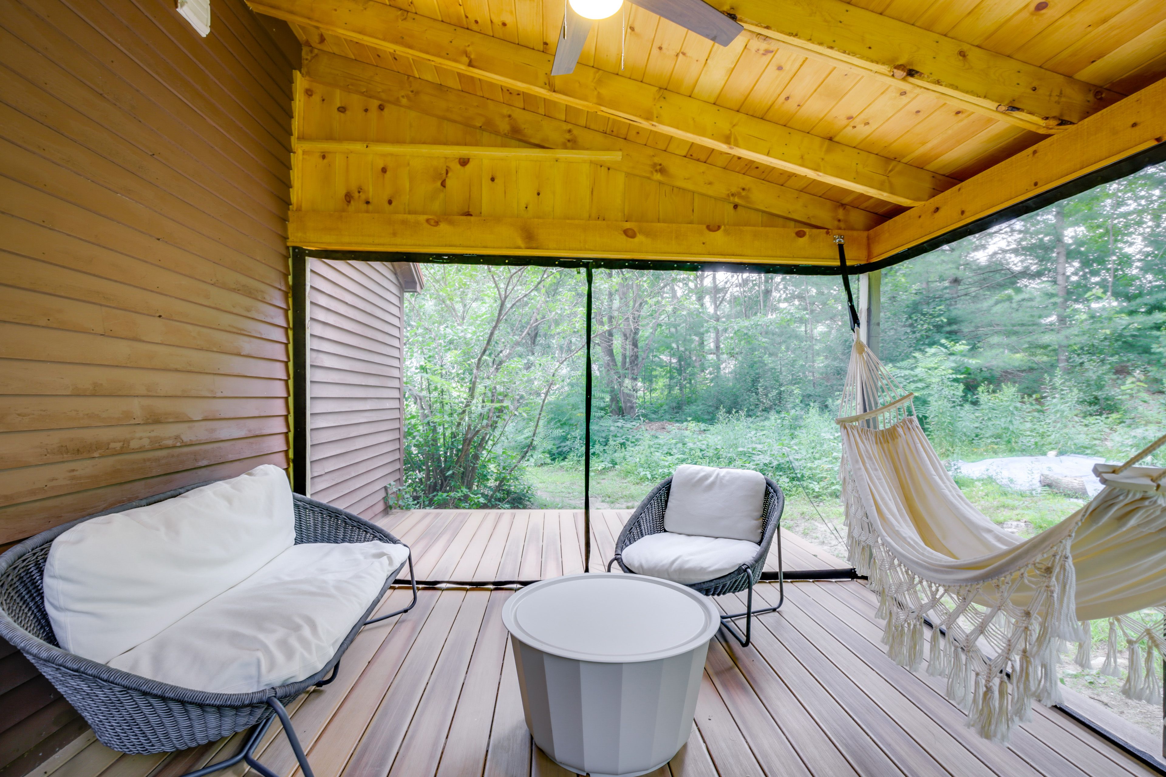Screened Deck
