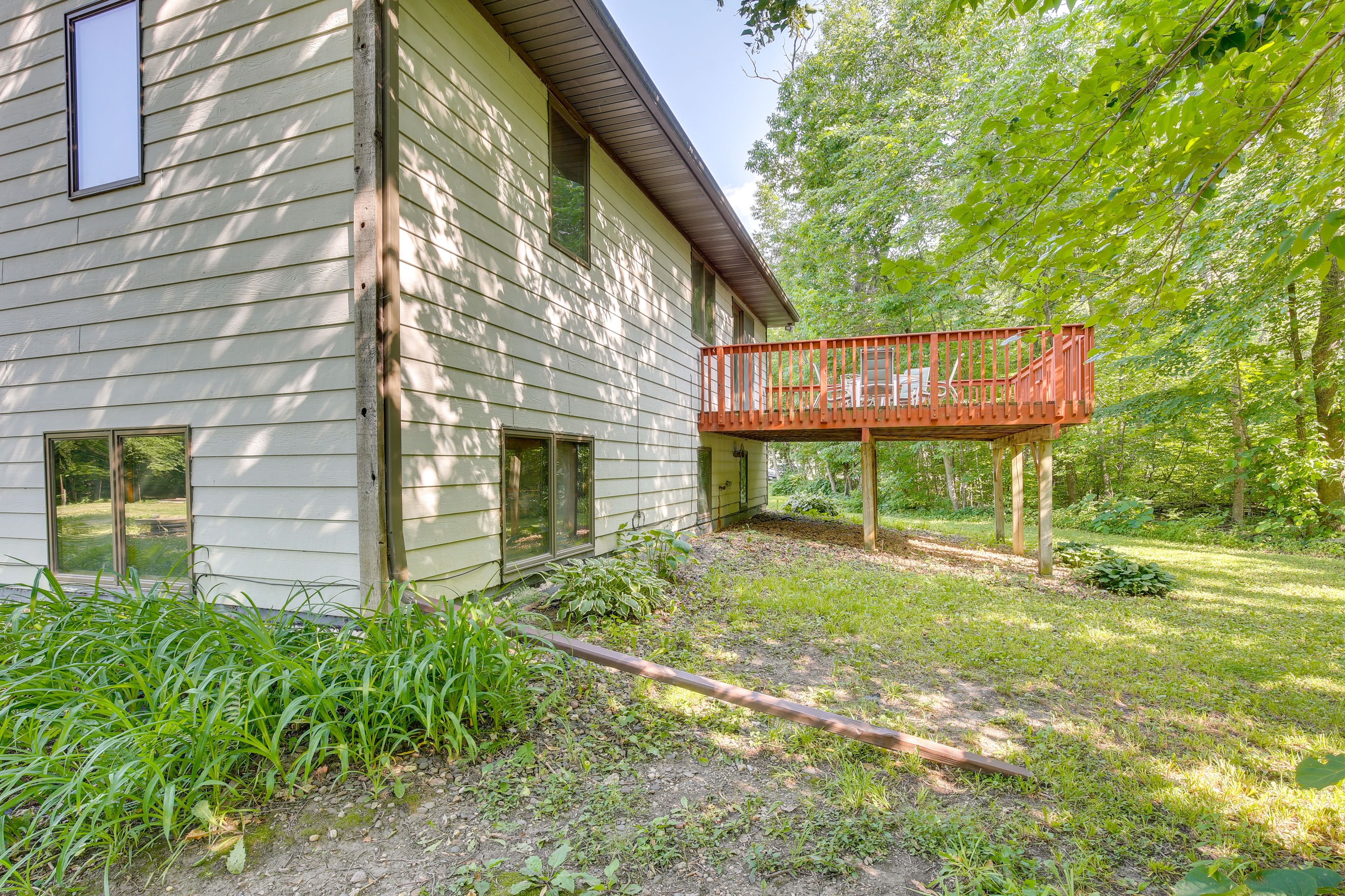 Backyard | Fire Pit | Picnic Table | 2 Grills