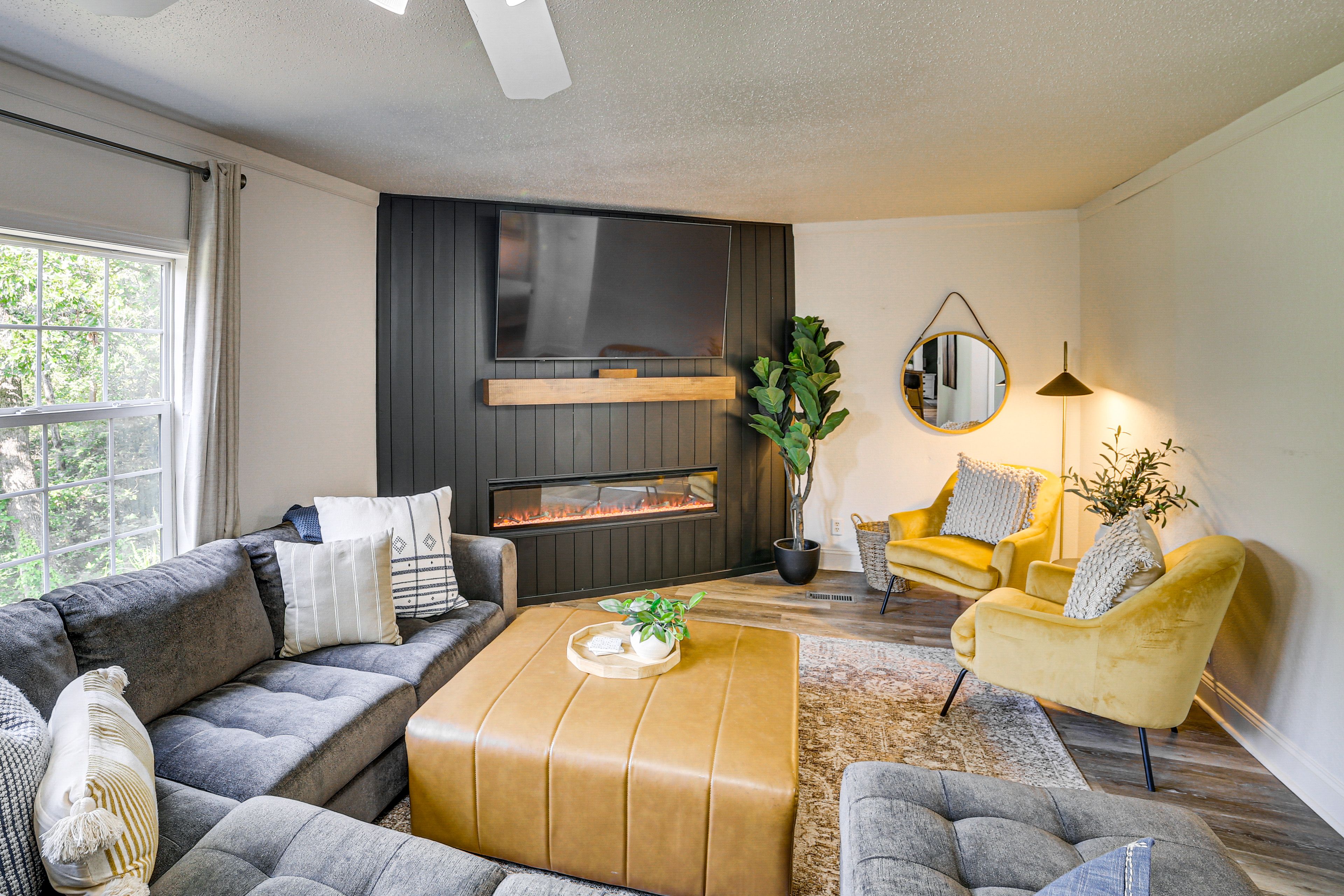 Living Room | Smart TV | Electric Fireplace