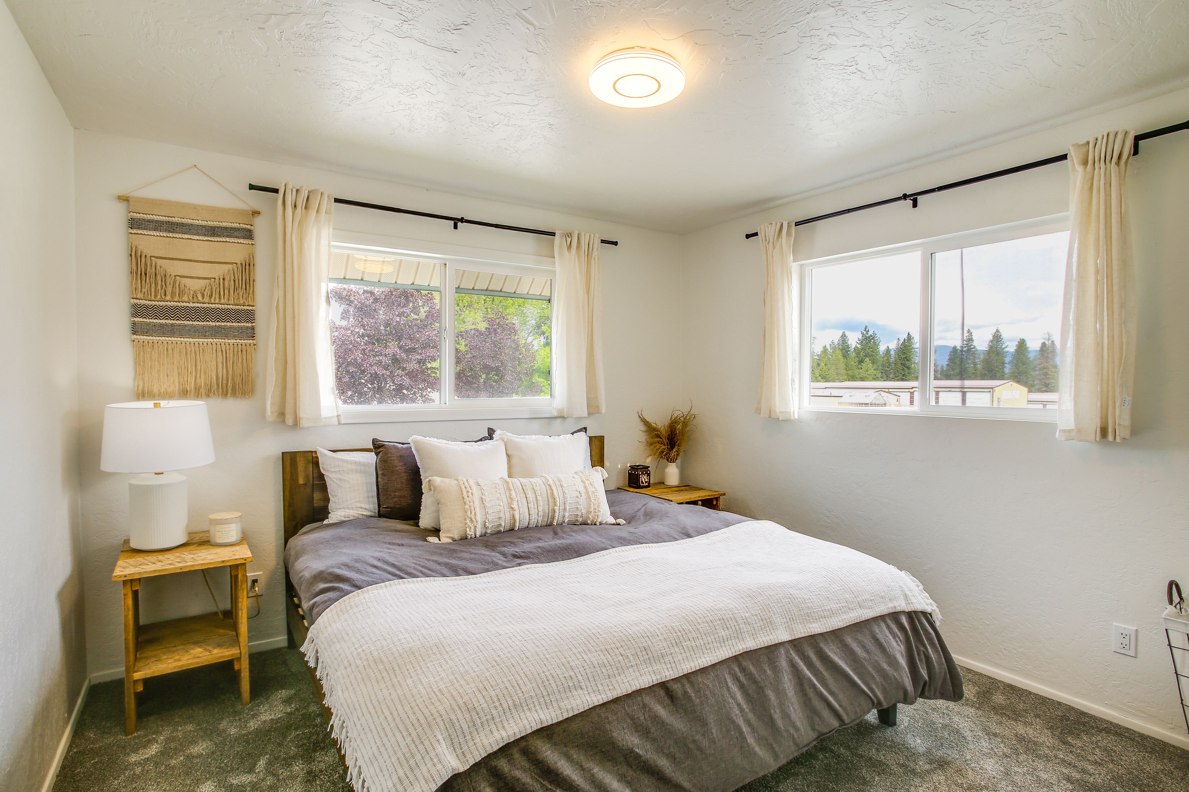 Bedroom 1 | King Bed | Linens Provided