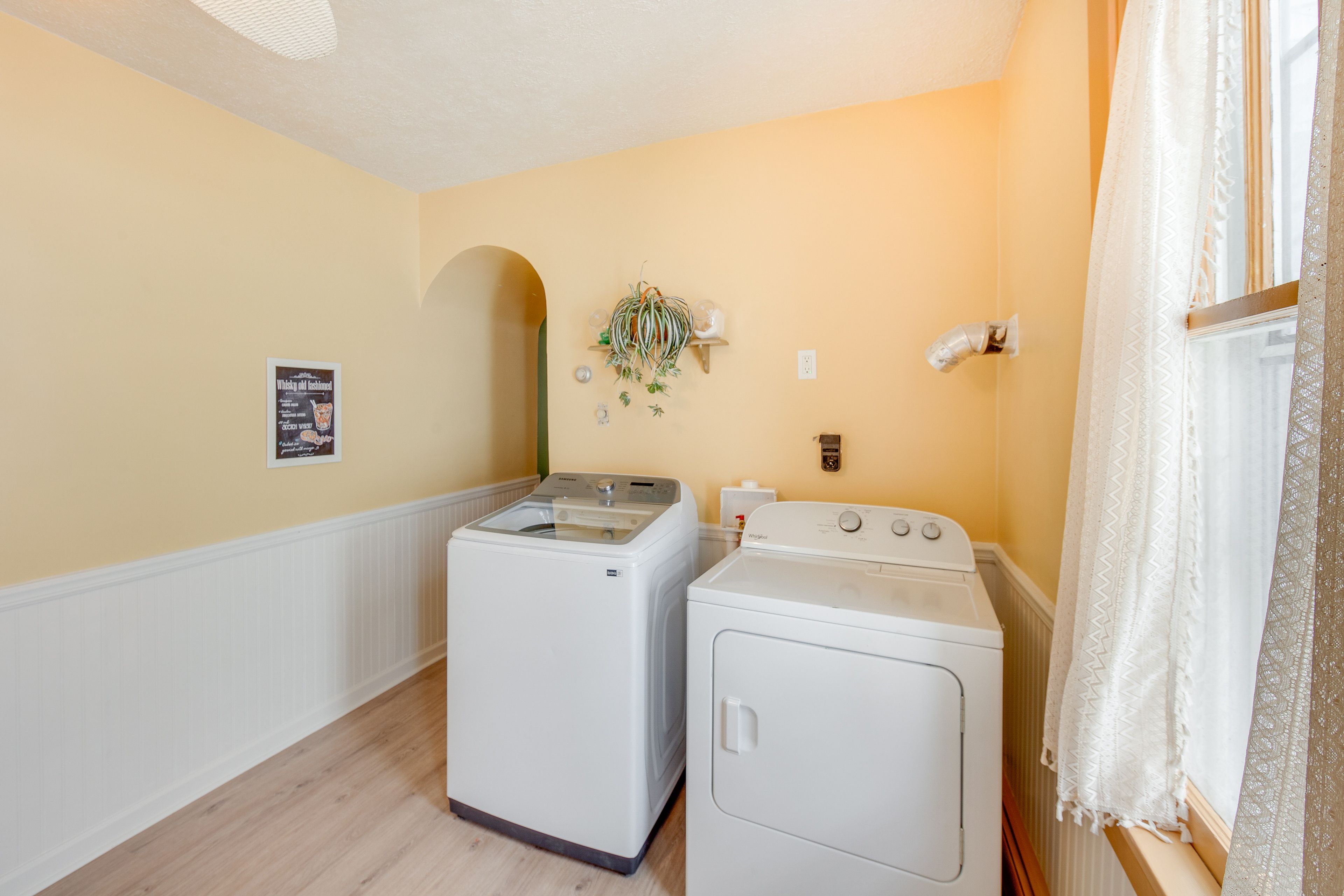 Laundry | 1st Floor | Detergent Provided