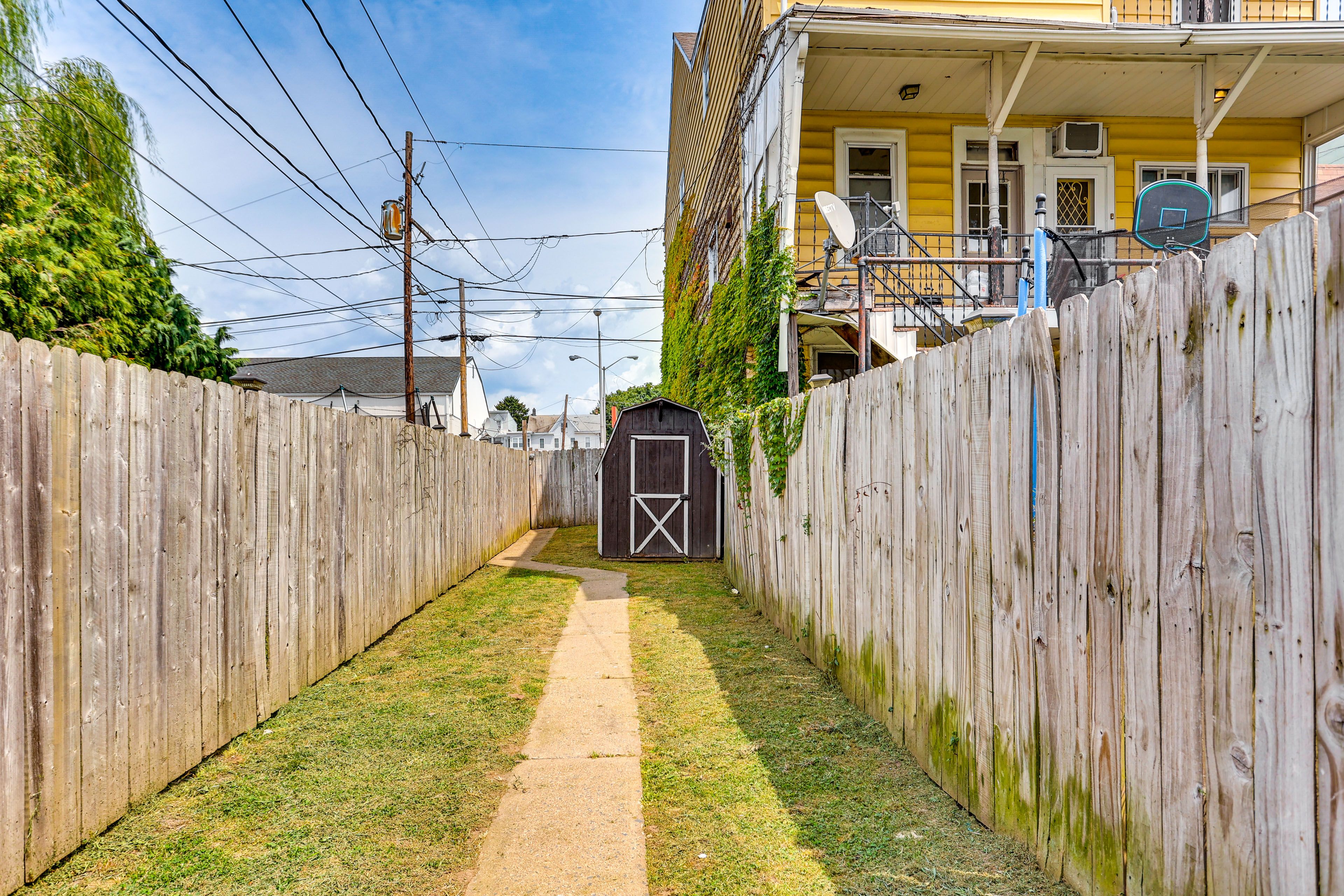 House Exterior | Private Yard
