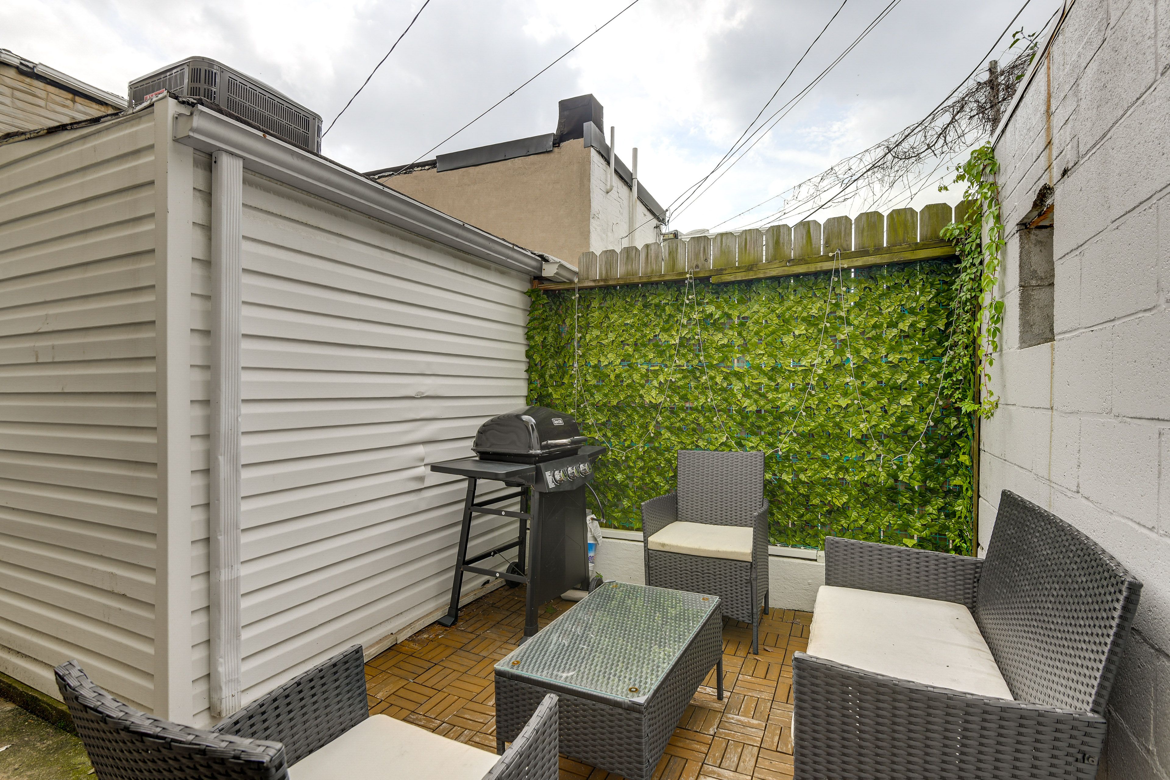 Furnished Patio | Gas Grill