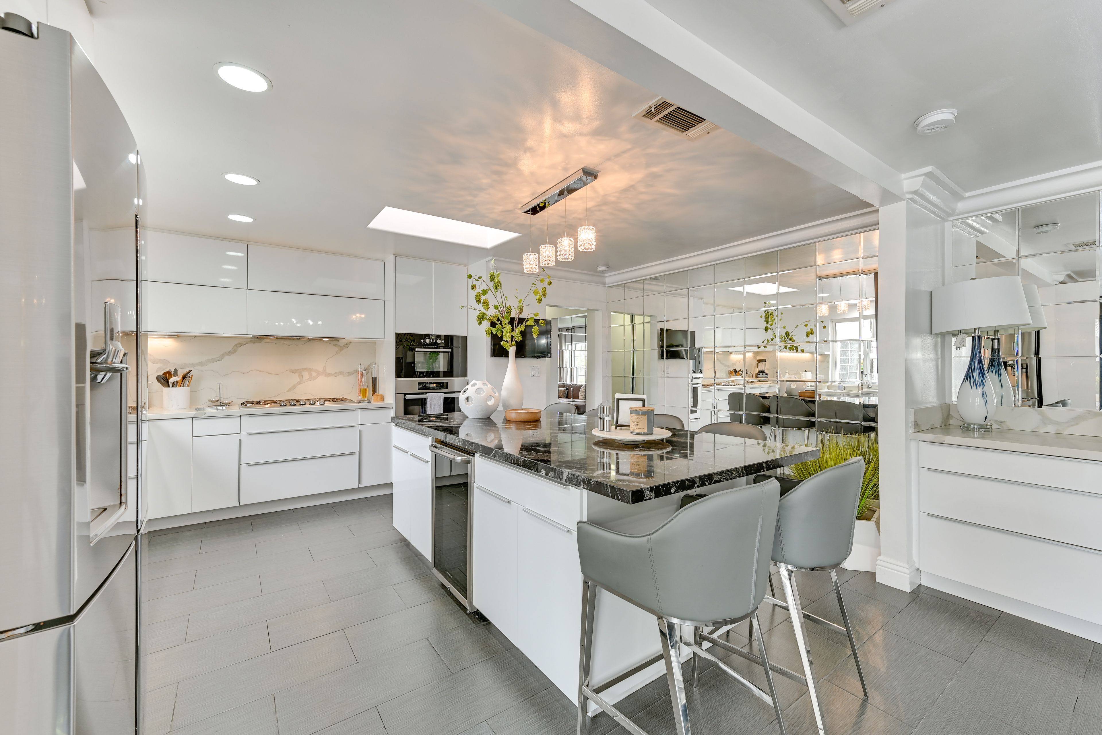 Kitchen | Cooking Basics | Coffee Maker | Paper Towels/Trash Bags Provided