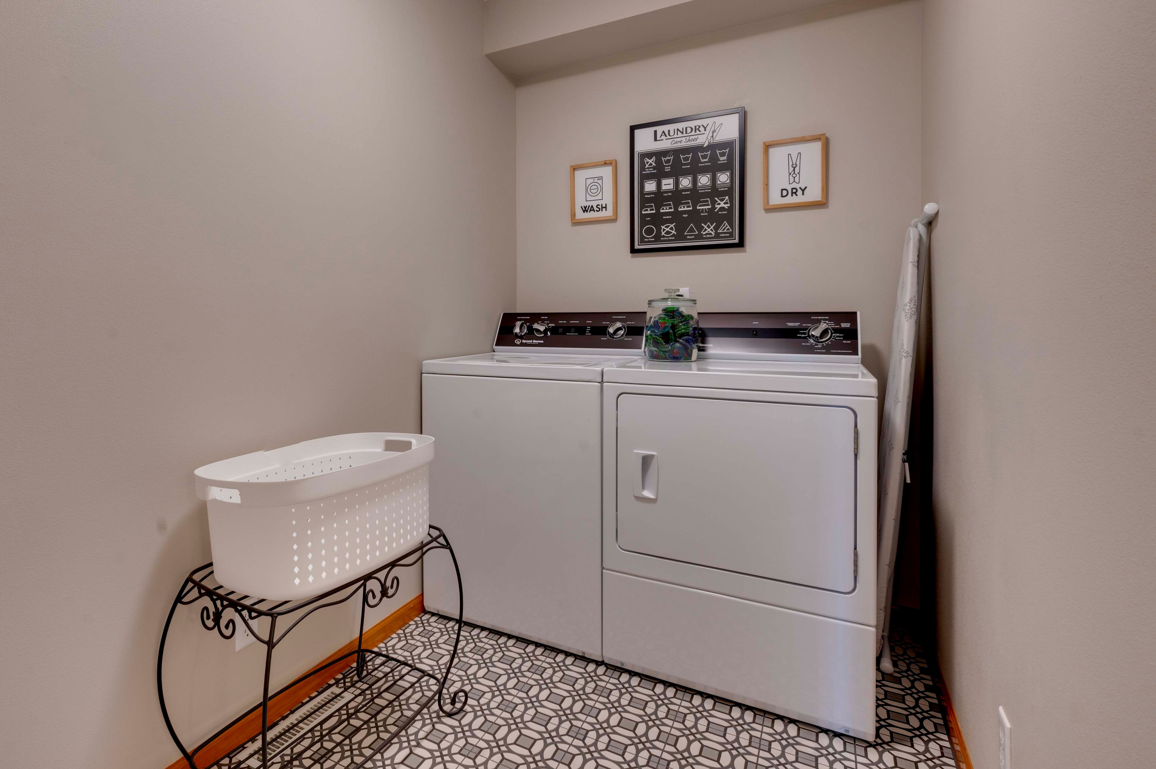 Laundry Room | Detergent Provided