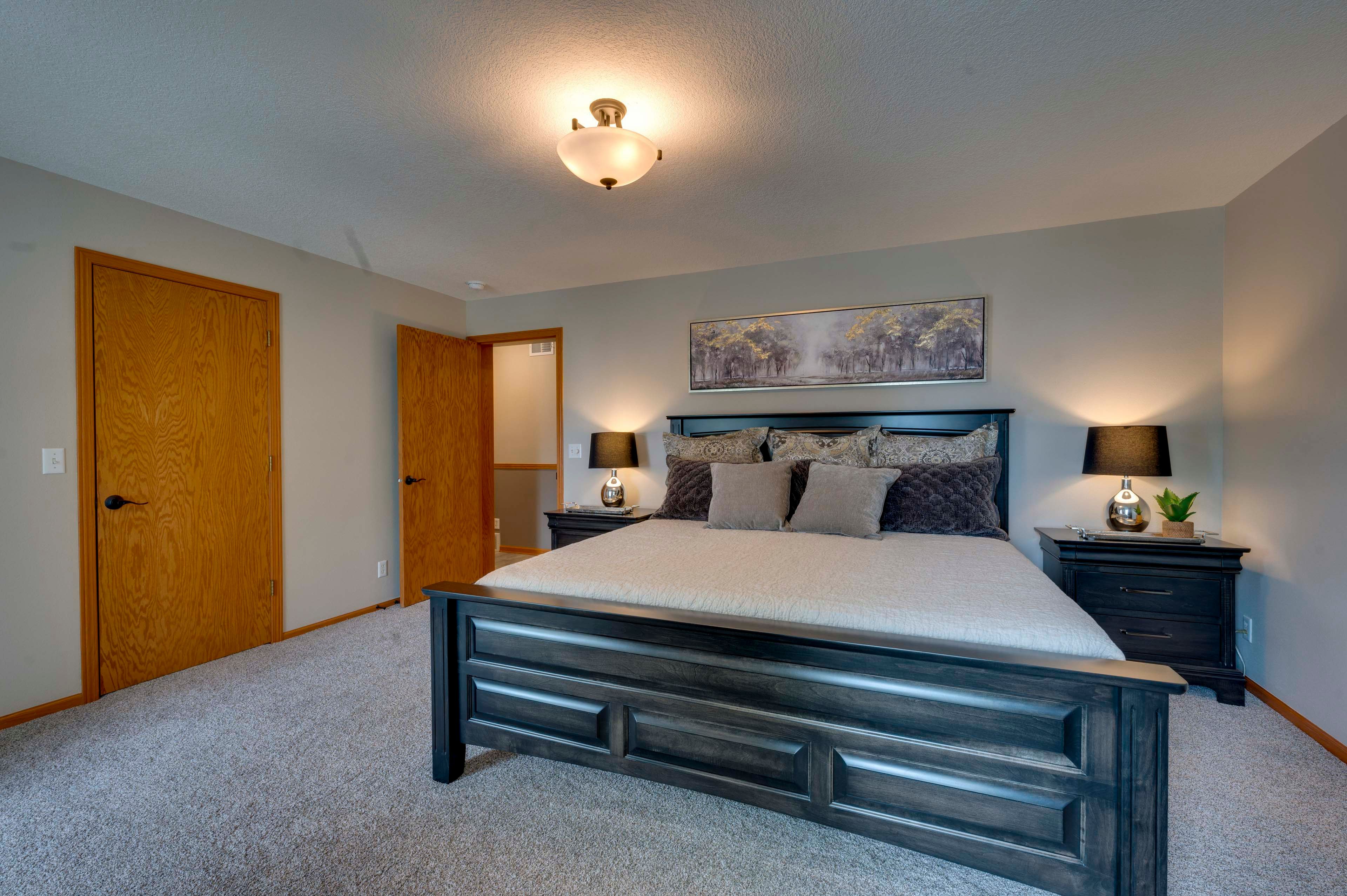 Bedroom 1 | King Bed | Linens Provided